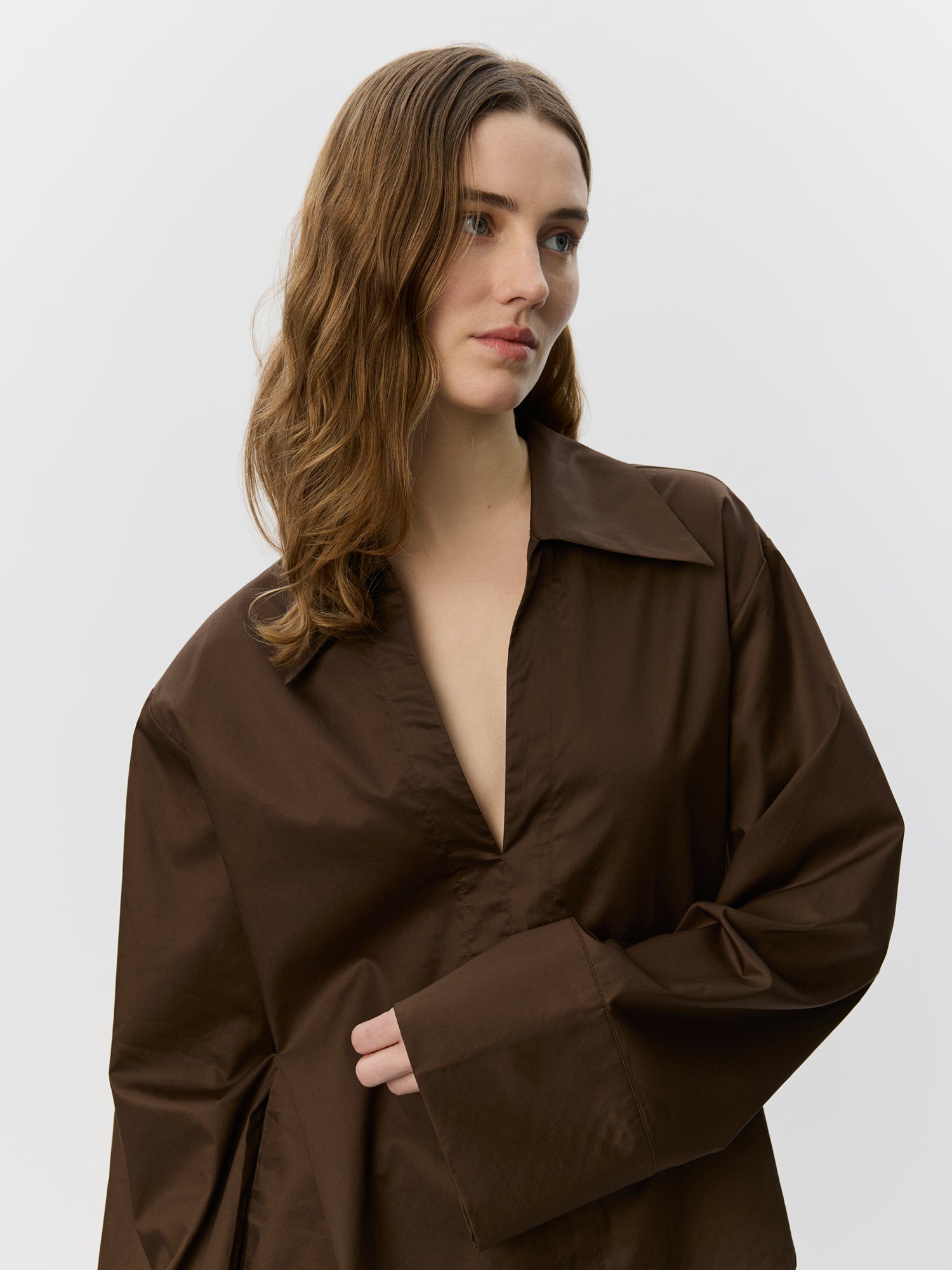 sofie-schnoor-women-anoasw-oversize-bluse-braun-baumwolle image 4
