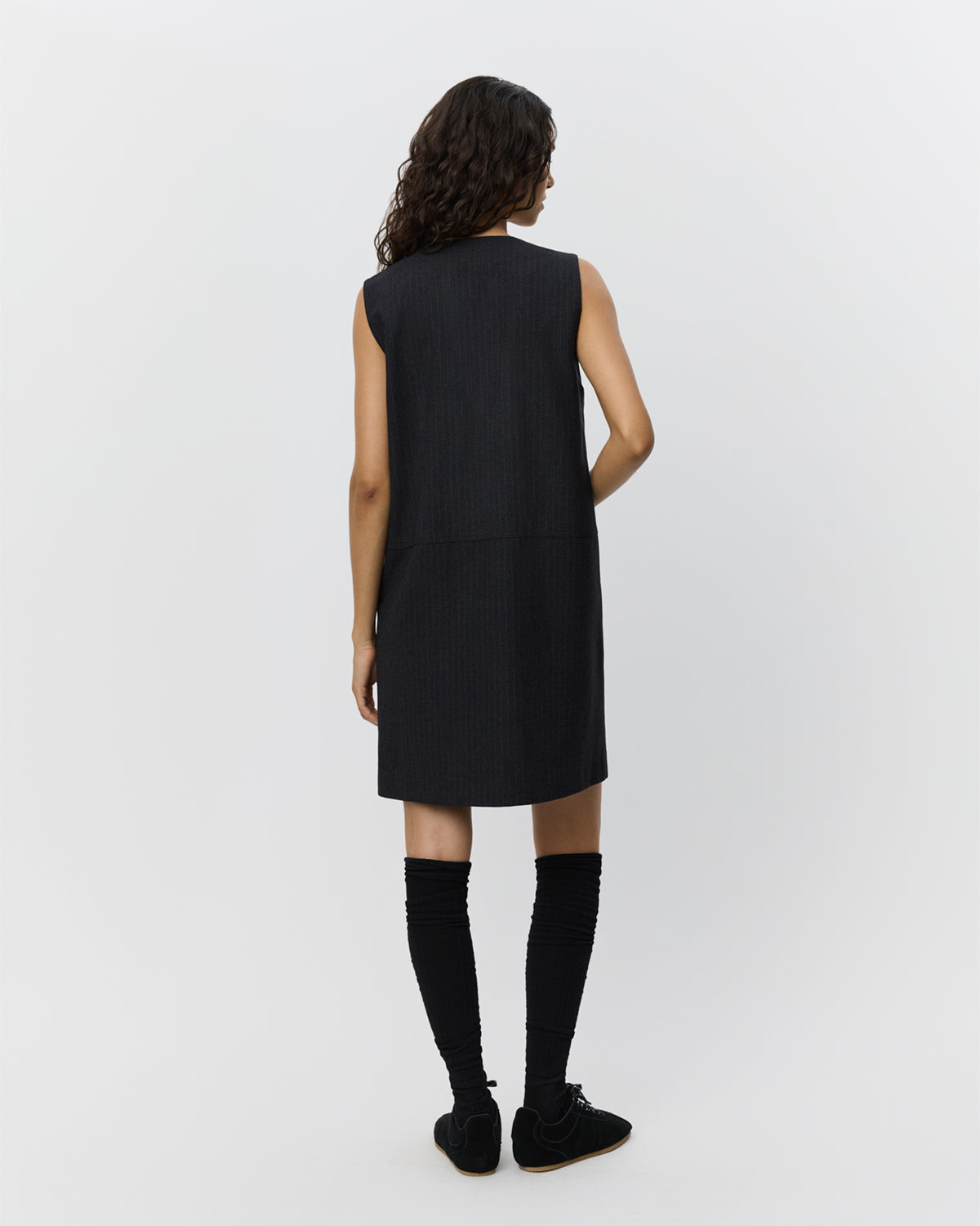 sofie-schnoor-women-balunasw-kleid-schwarz-nadelstreifen image 4
