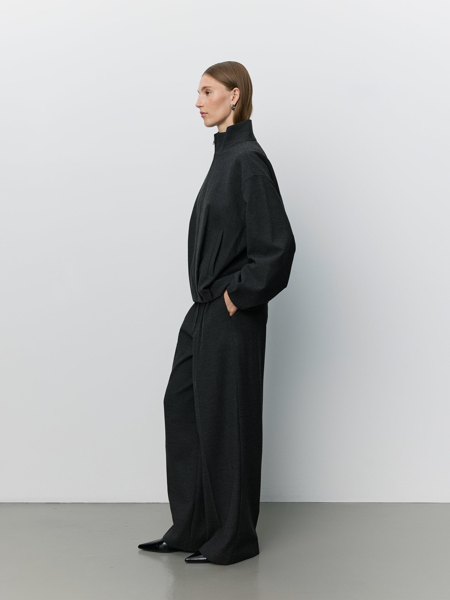 sofie-schnoor-beckysw-bomberjacke-dunkelgrau image 3