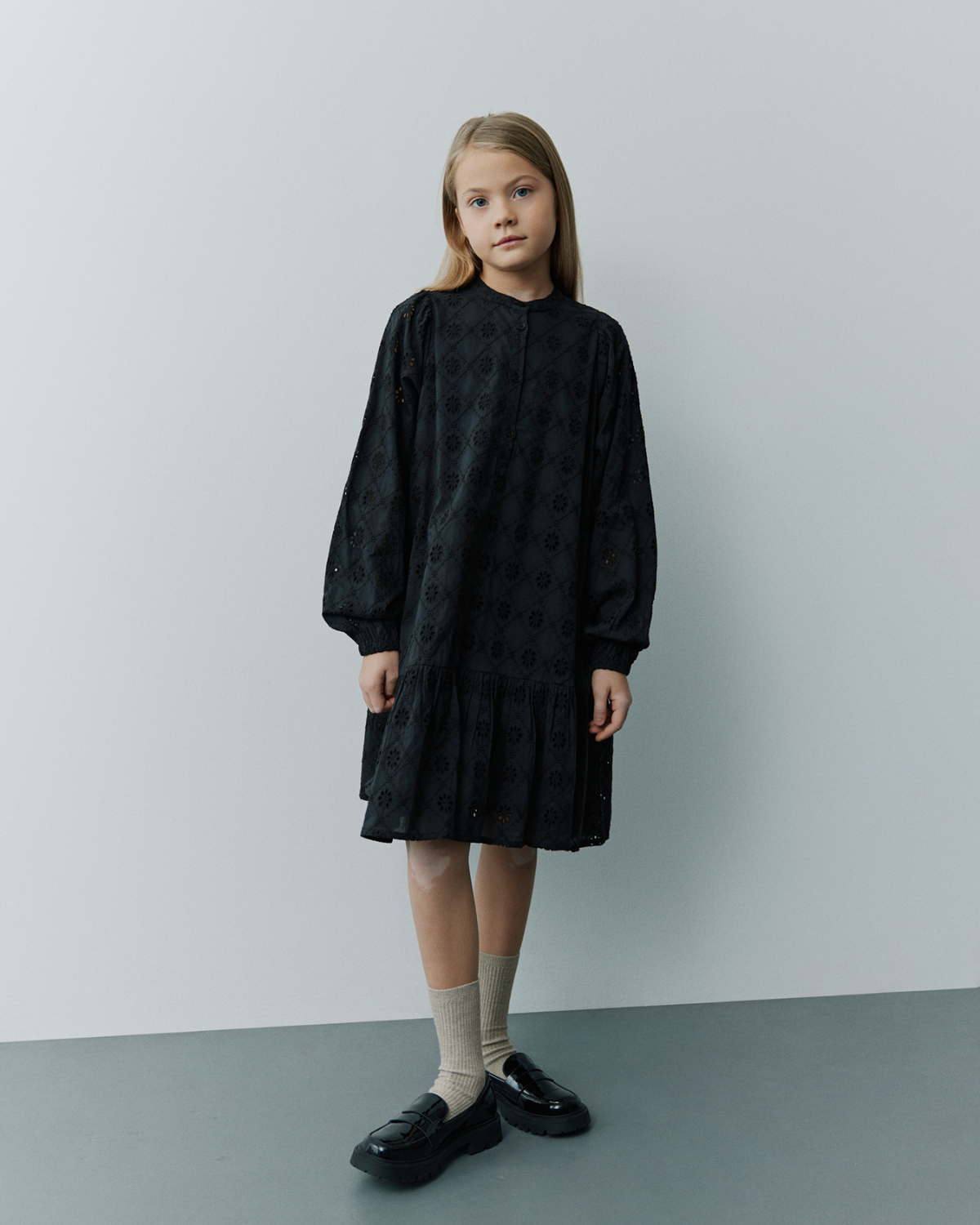 sofie-schnoor-young-virasy-kleid-schwarz-baumwolle image 2