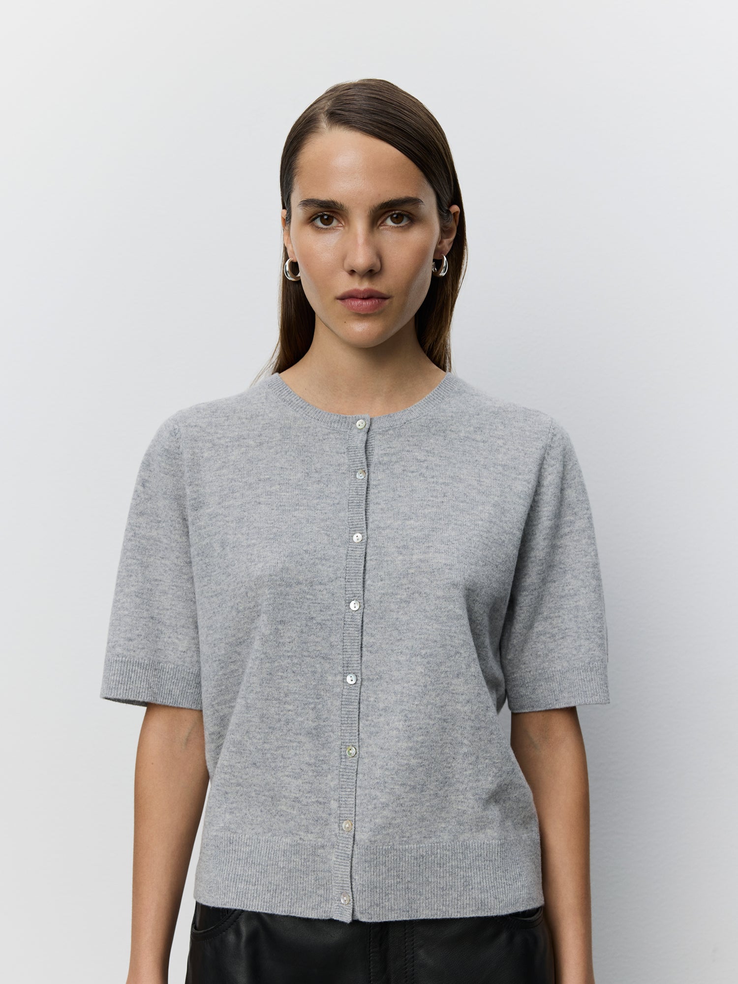 sofie-schnoor-women-sunasw-cardigan-grau-melange-wolle image 5