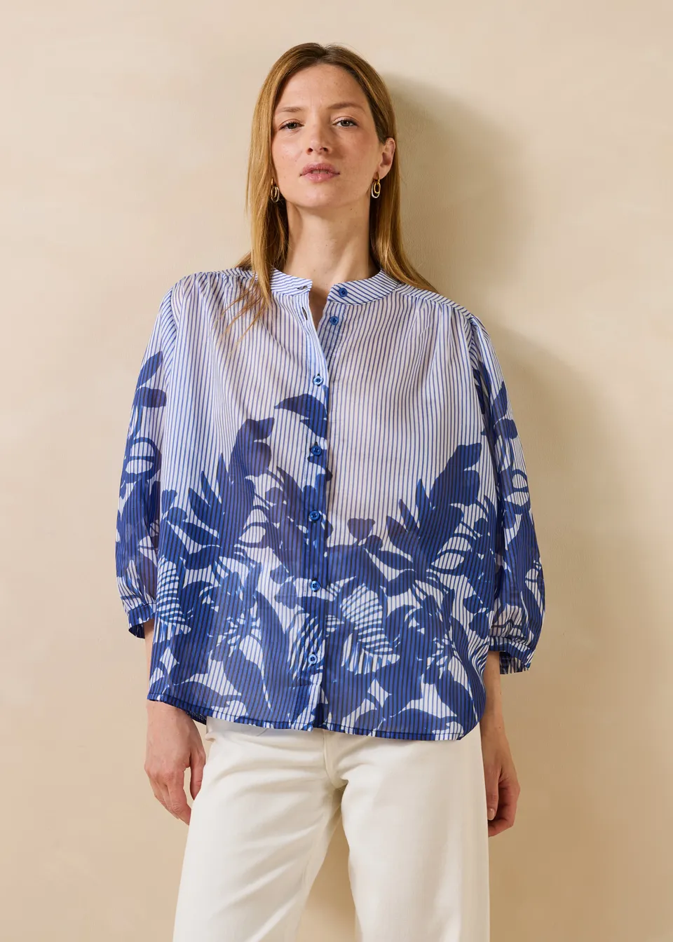 la-f-e-marabout-e-bluse-douwina-blau-streifen-floral image 1