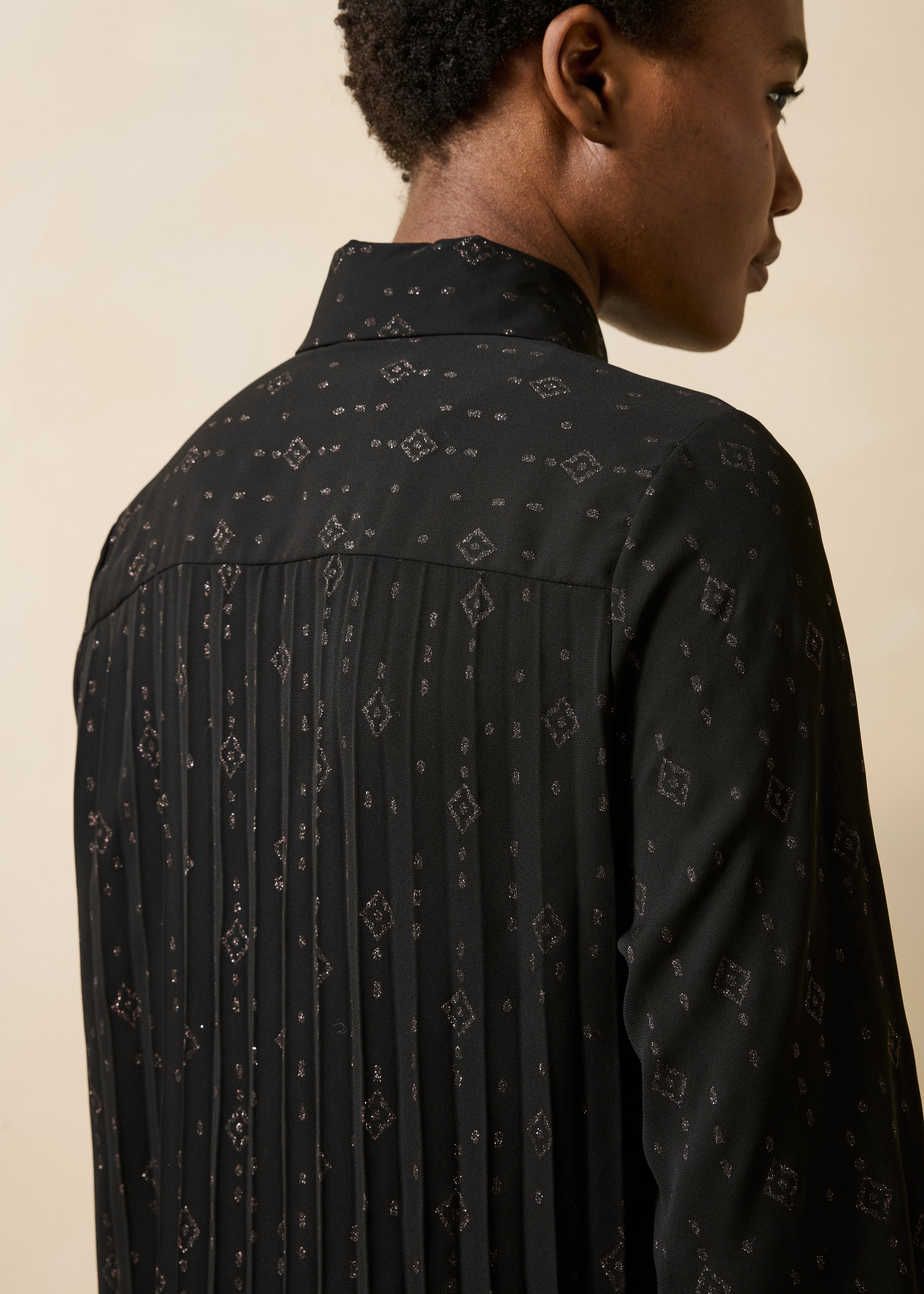 la-f-e-marabout-e-epnos-bluse-schwarz-grafik-lurex image 5