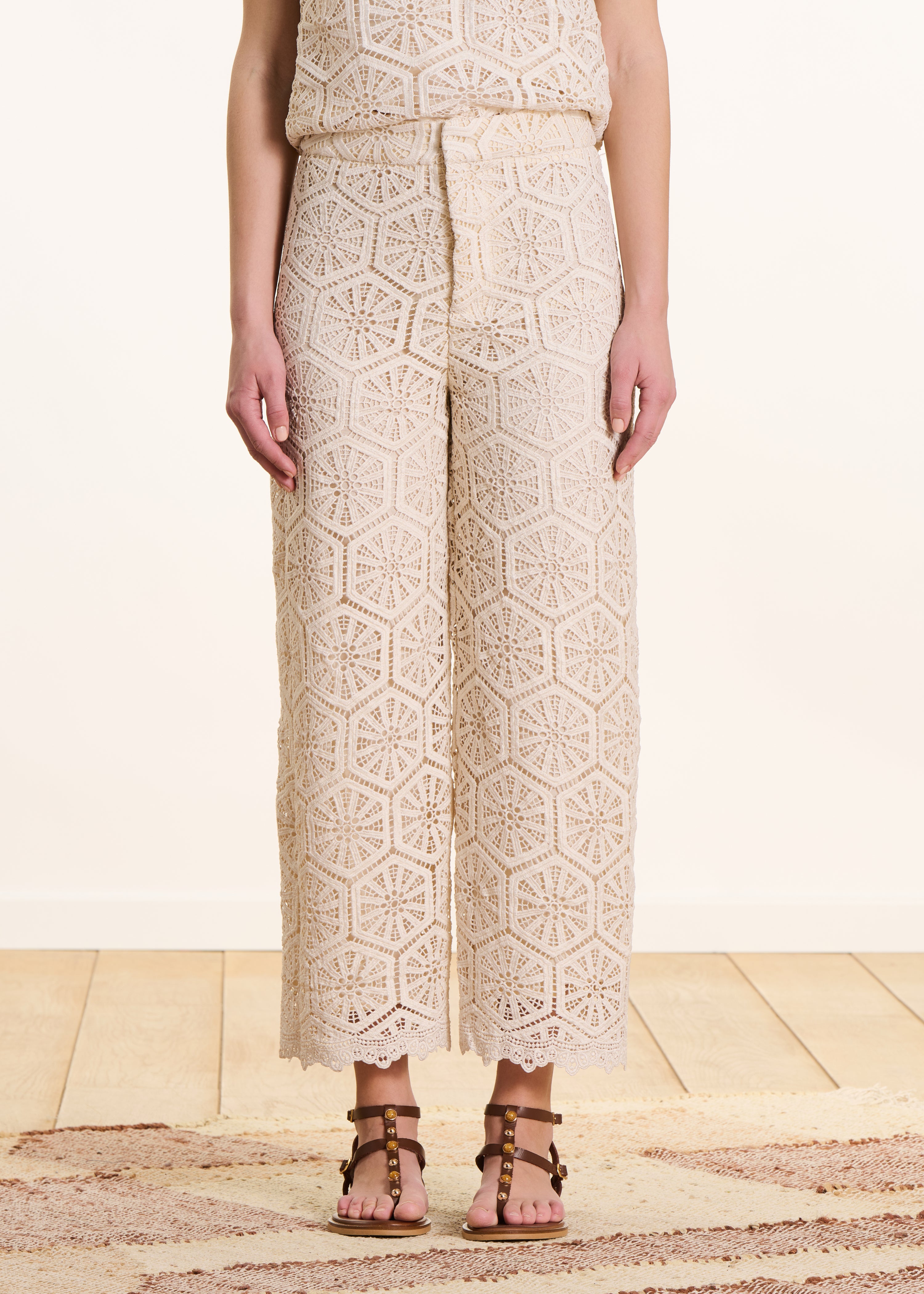 la-f-e-marabout-e-deno-hose-spitze-ecru-gr-34-46 image 2
