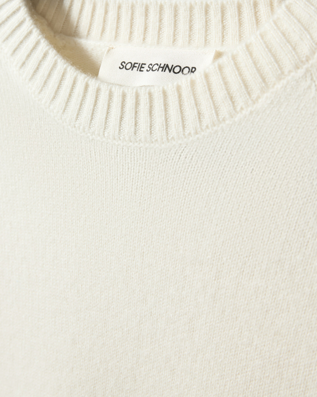sofie-schnoor-women-floressw-kaschmirpullover-off-white-xs-xl image 3