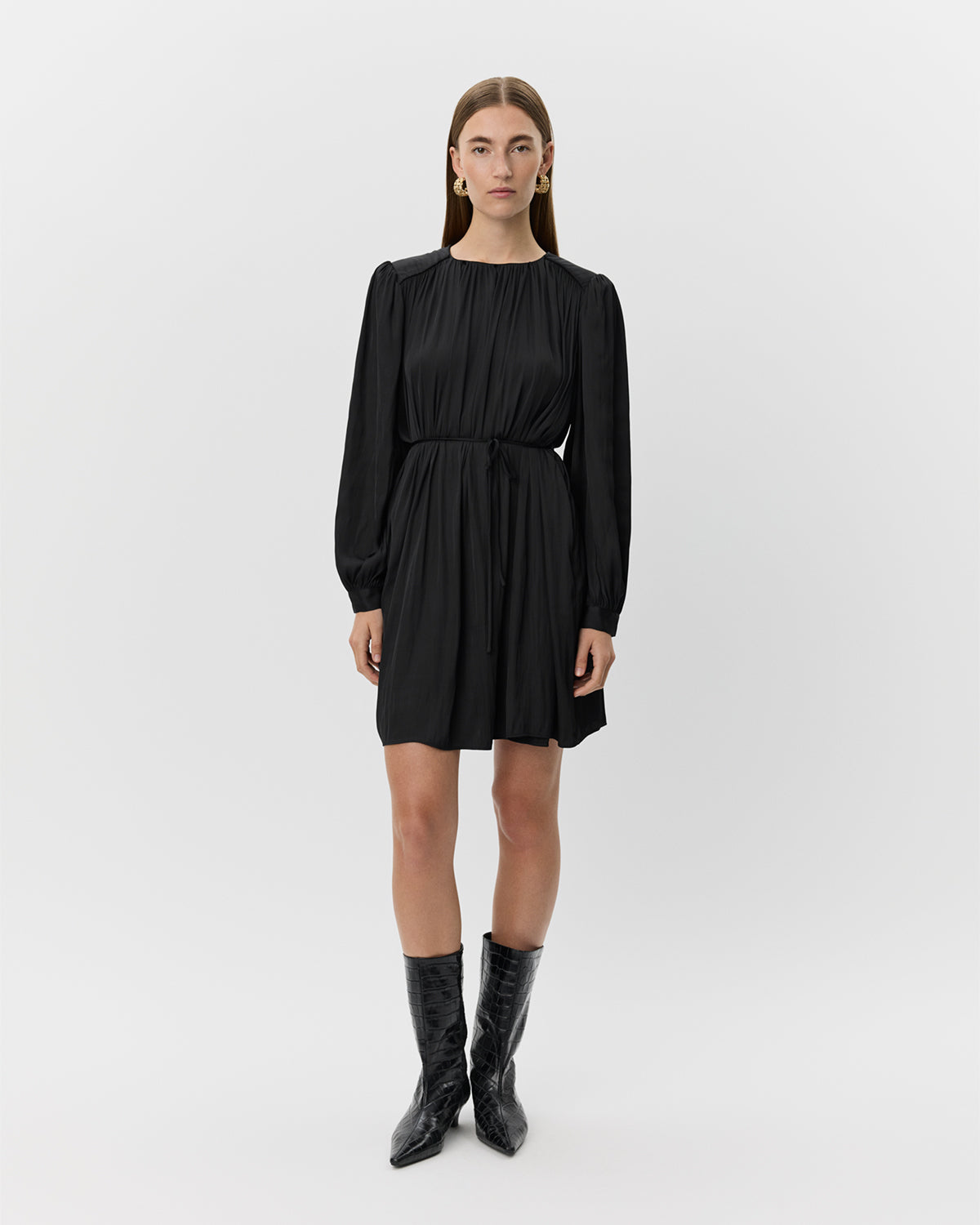 sofie-schnoor-marthesw-minikleid-schwarz-langarm image 2