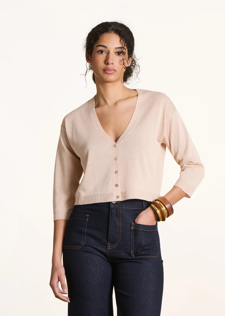 la-f-e-marabout-e-manele-strickjacke-rosa-kurz-5-kn-pfe image 1