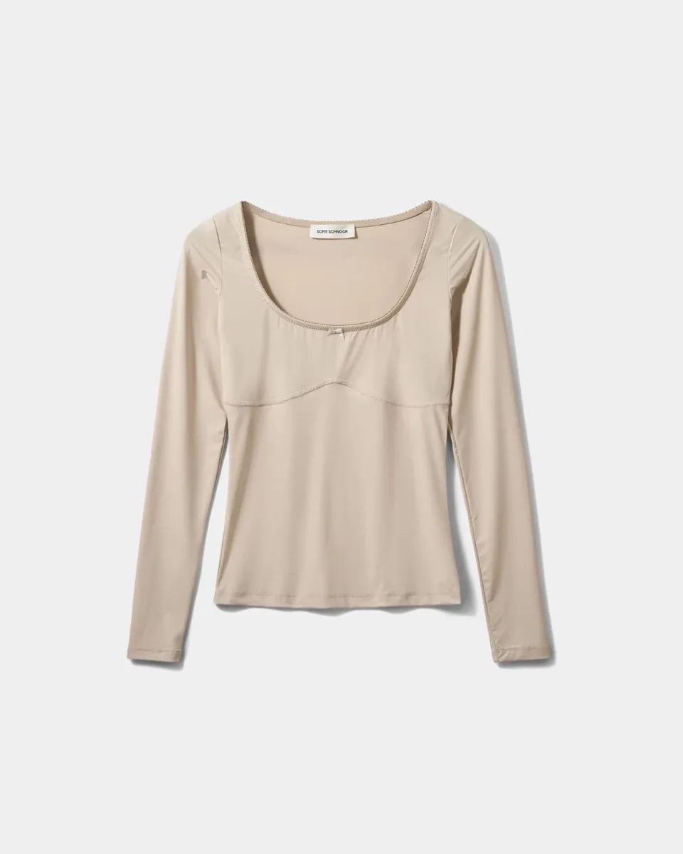 sofie-schnoor-women-victoriasw-langarmshirt-light-sand image 1
