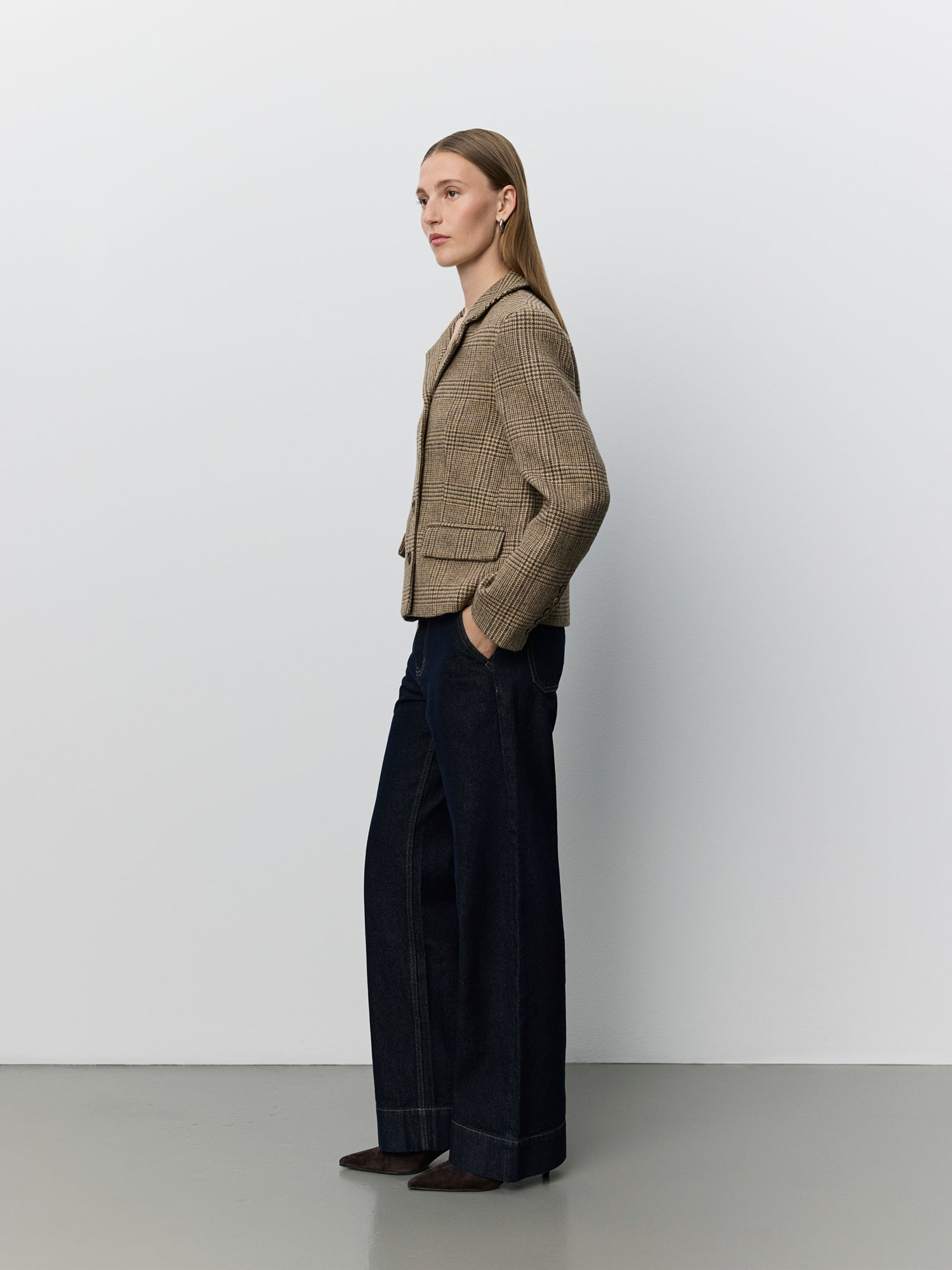 sofie-schnoor-women-ellysw-kurzblazer-brown-check image 3