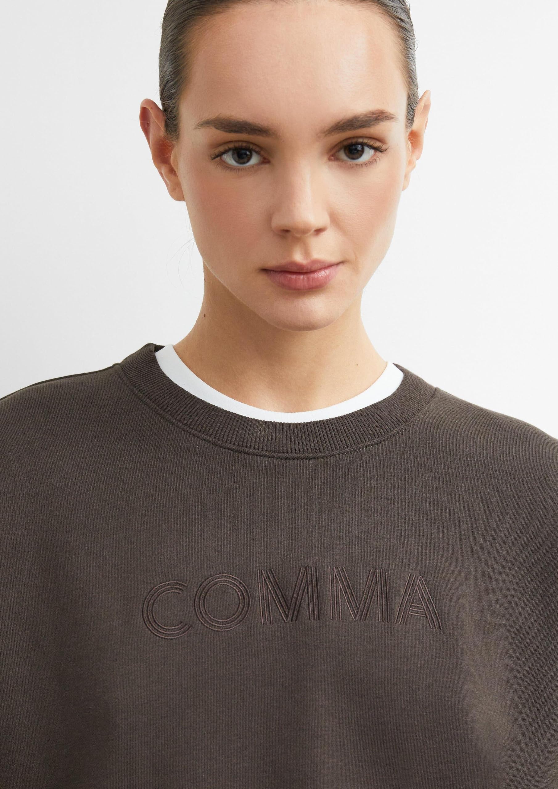 comma-sweatshirt-relaxed-fit-rundhals-stickerei-42 image 3