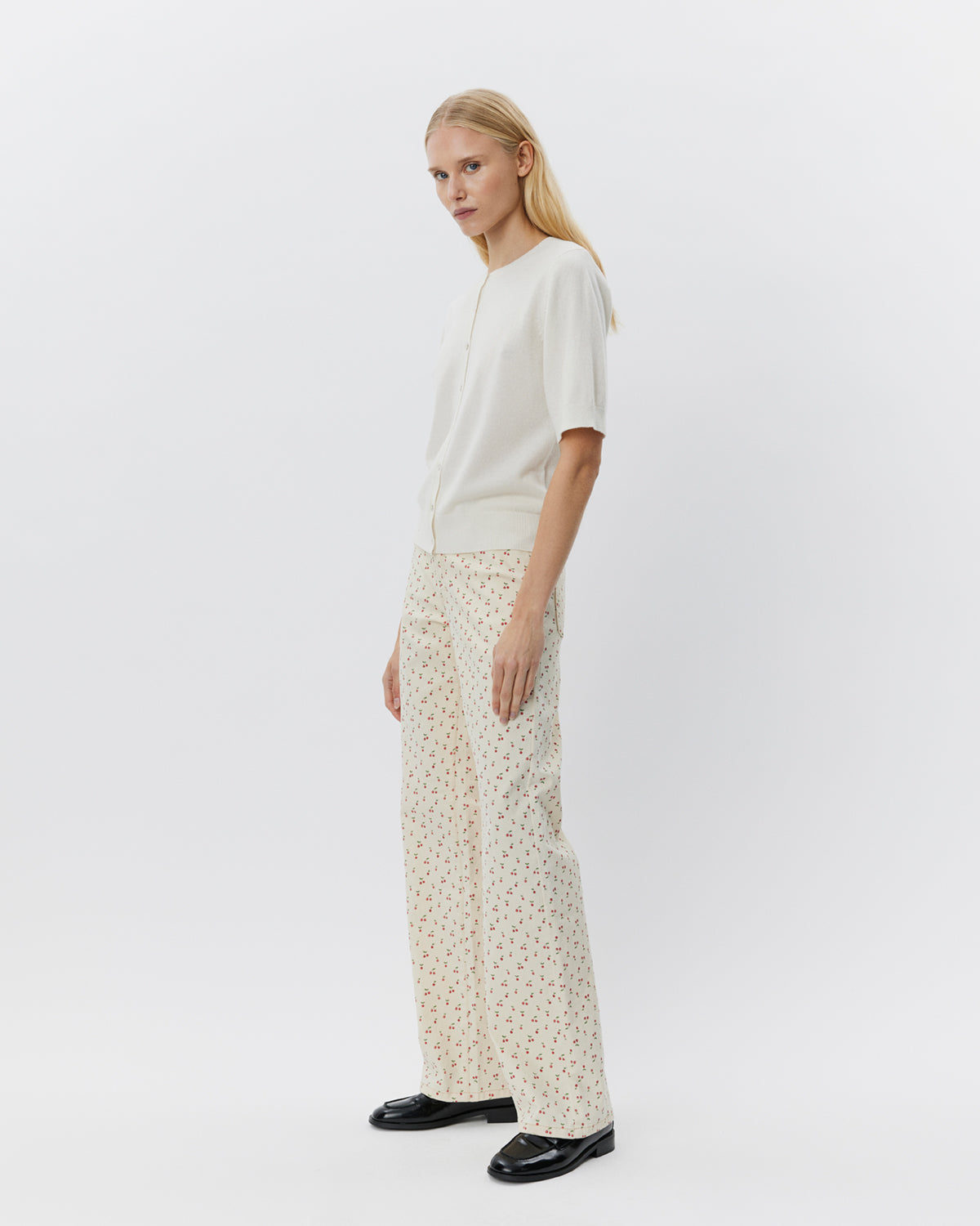 sofie-schnoor-sunasw-cardigan-wollcardigan-offwhite-wolle image 4