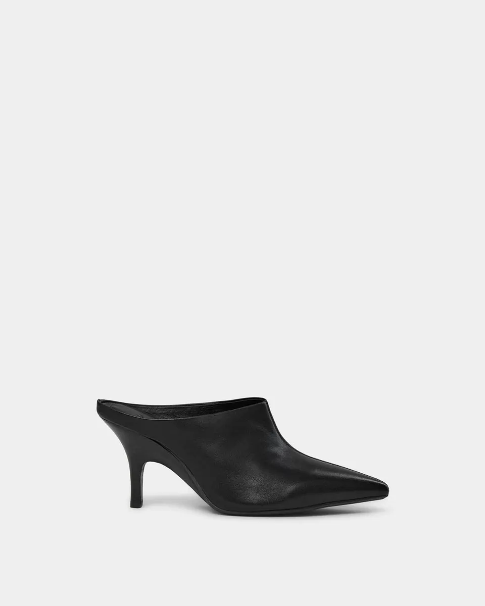 sofie-schnoor-women-yunasw-mule-mules-schwarz-leder-7-5cm image 1