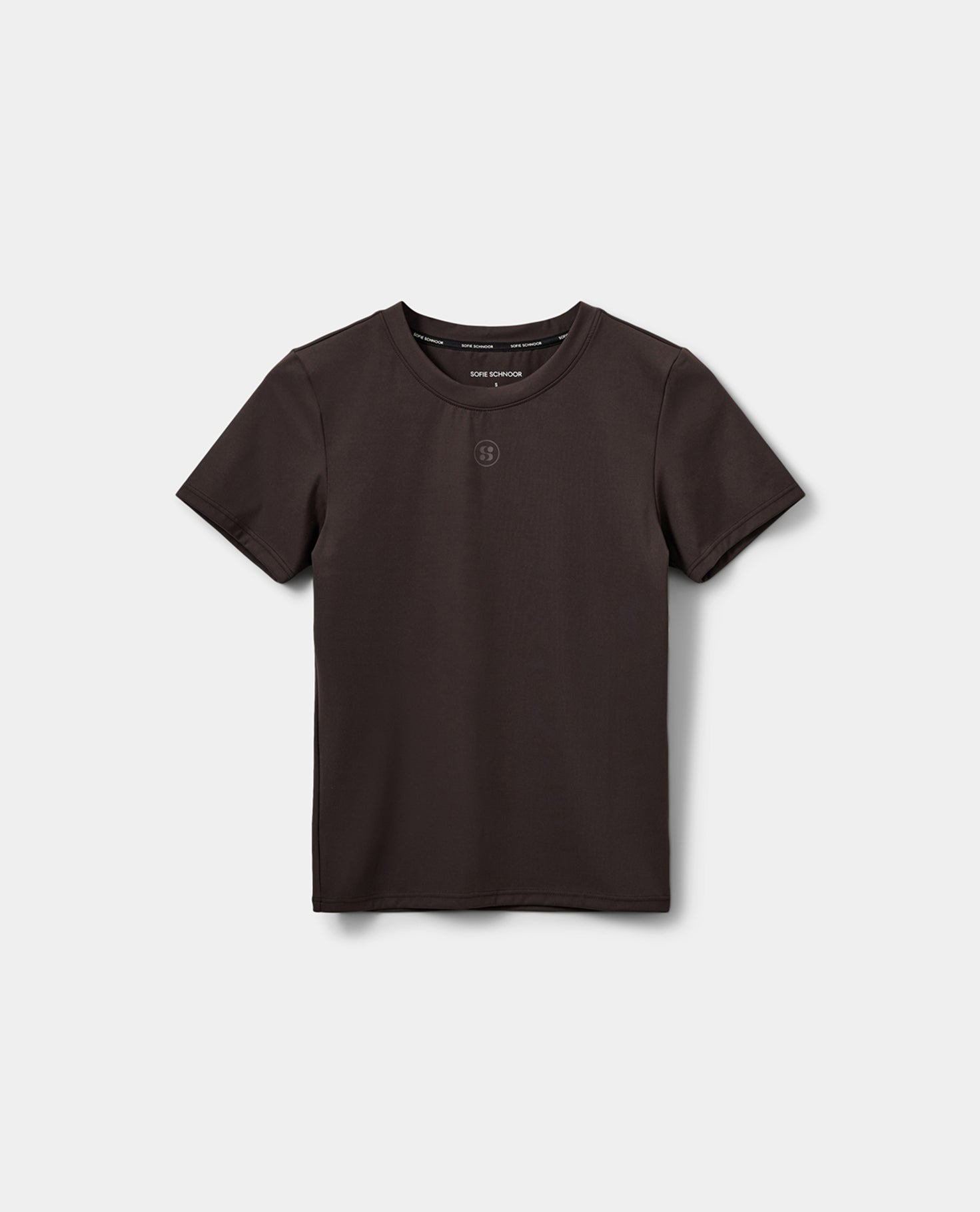 sofie-schnoor-sport-elviraspo-t-shirt-dunkelbraun-seamless image 1