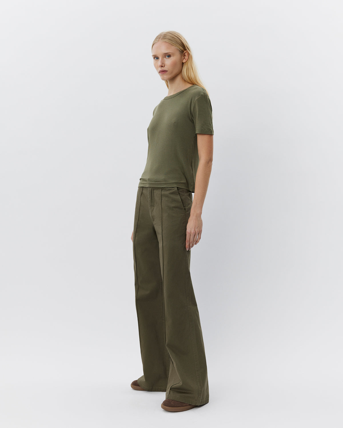 sofie-schnoor-women-snos414-nataliasw-t-shirt-army image 4
