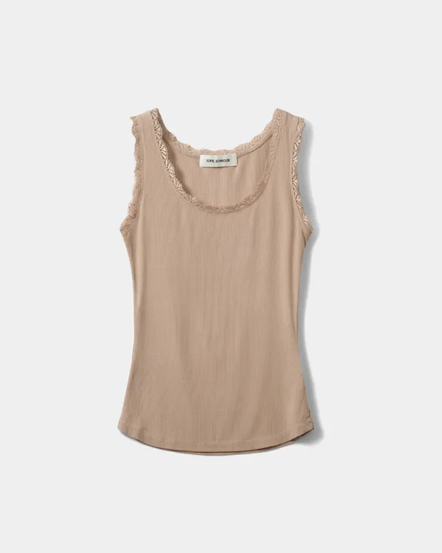 sofie-schnoor-women-ulrikkesw-top-beige-spitze image 1