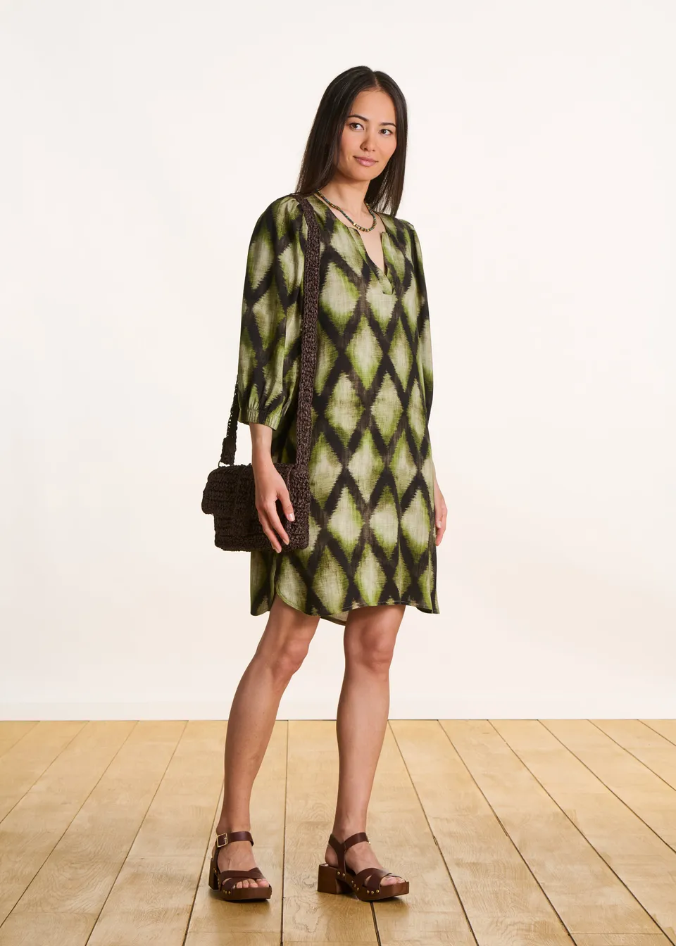la-f-e-marabout-e-robes-combinaisons-kleid-khaki-kurz-print image 1