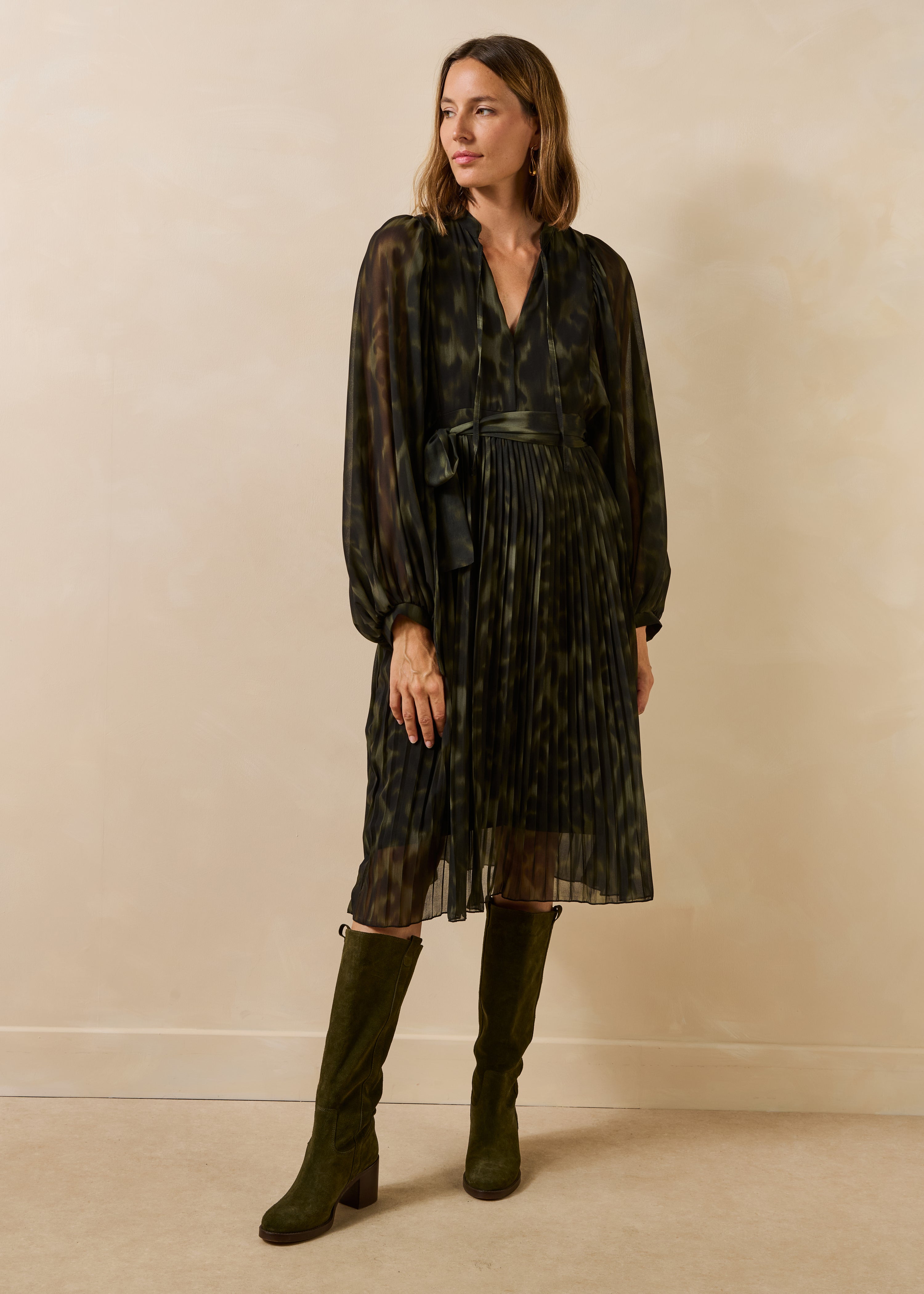 la-f-e-marabout-e-giovani-kleid-kaki-midi-animal-print image 2