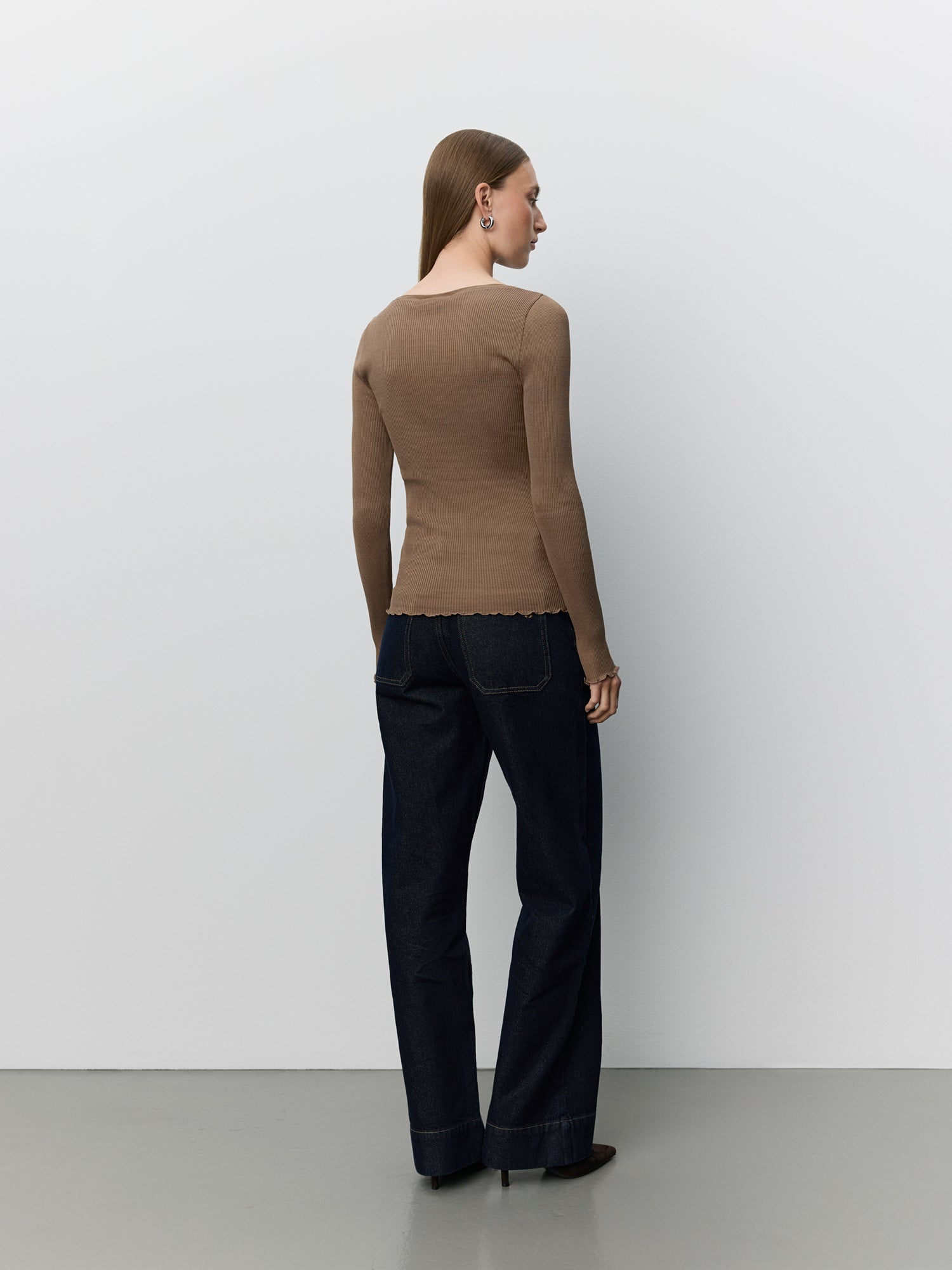 sofie-schnoor-women-irisasw-langarmshirt-seide-braun image 4