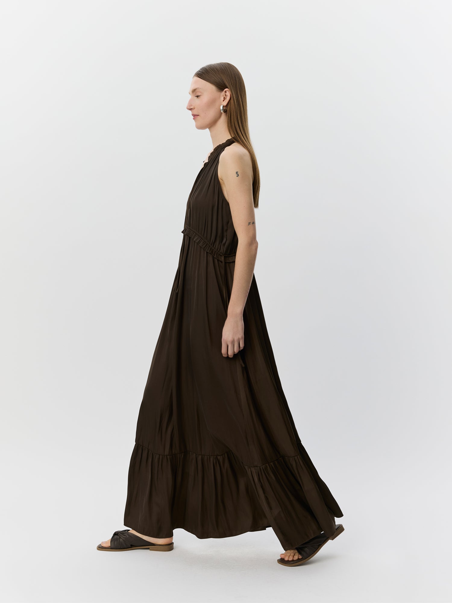 sofie-schnoor-women-melsw-halter-neck-maxikleid-braun-v-ausschnitt image 3