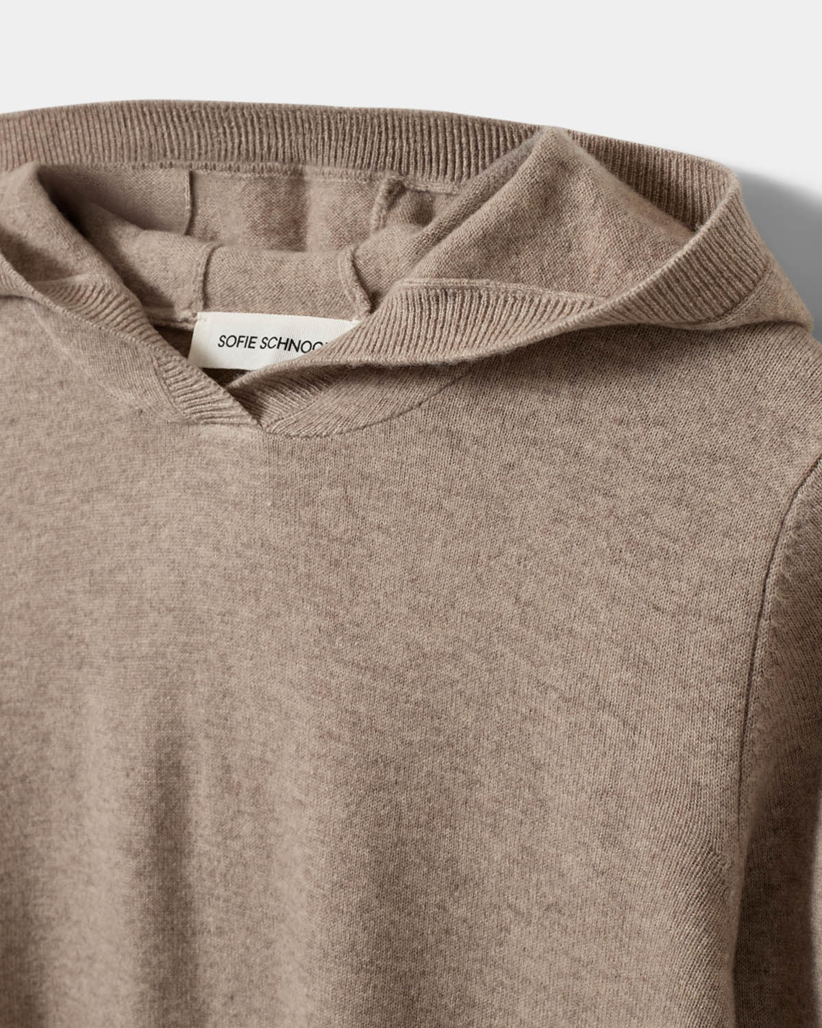 sofie-schnoor-women-cassiesw-strickhoodie-wolle-braun image 3