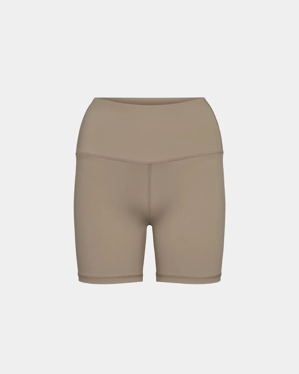 sofie-schnoor-sport-jassiespo-shorts-dusty-sand-biker image 1