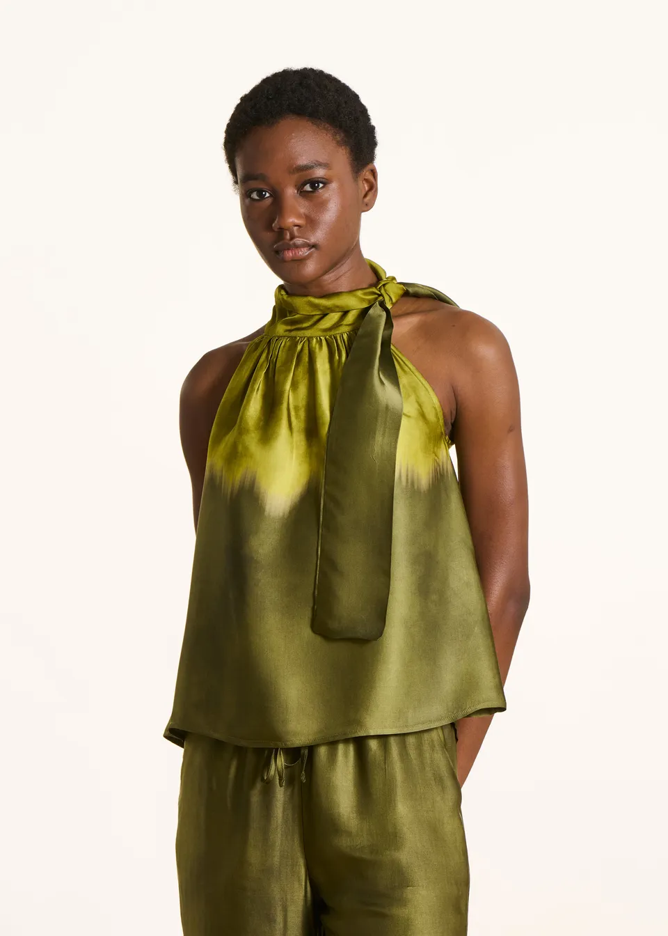la-f-e-marabout-e-folino-top-gr-n-tie-dye-satin image 1