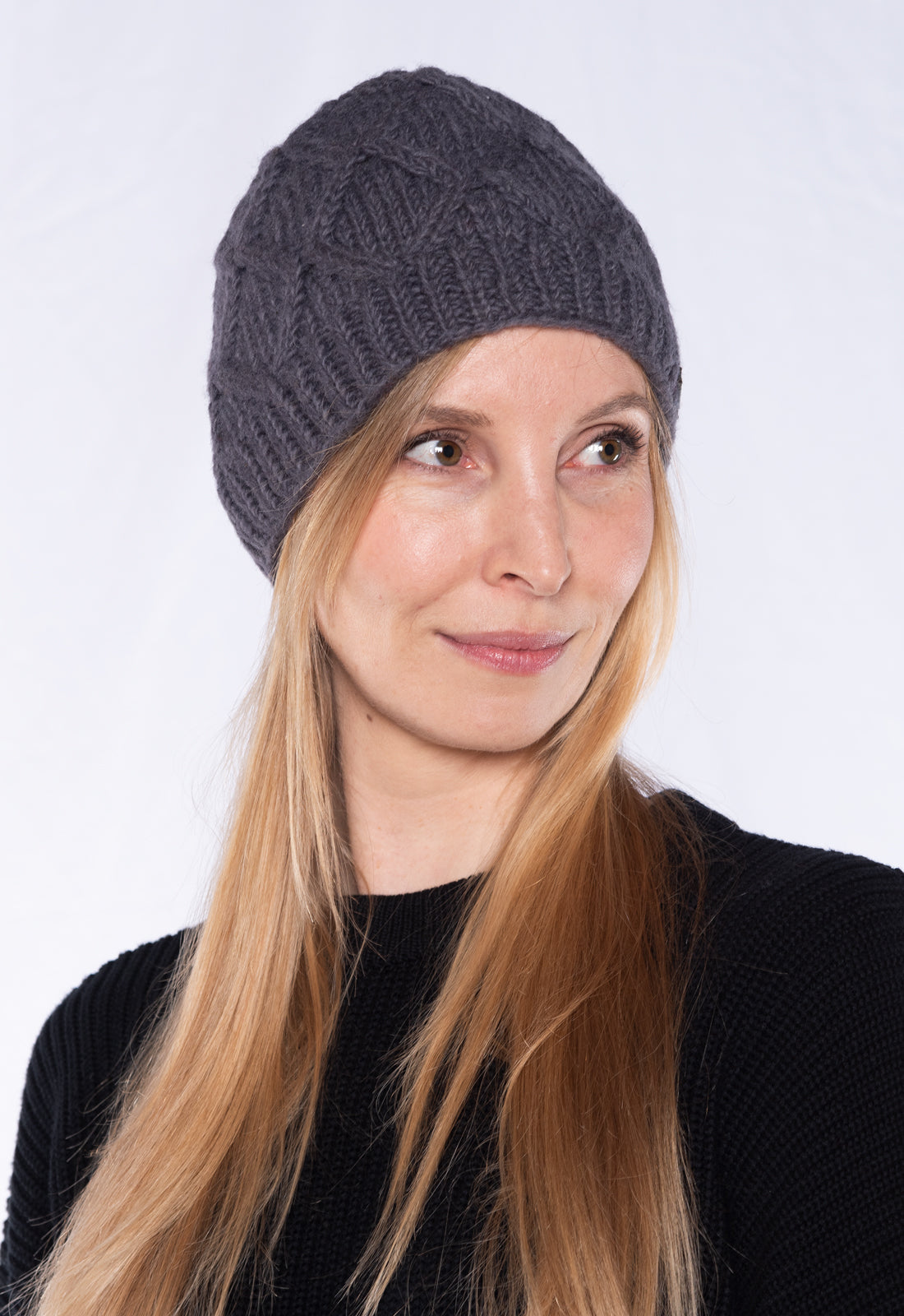 moshiki-candy-utam-strickbeanie-wolle-graublau image 2