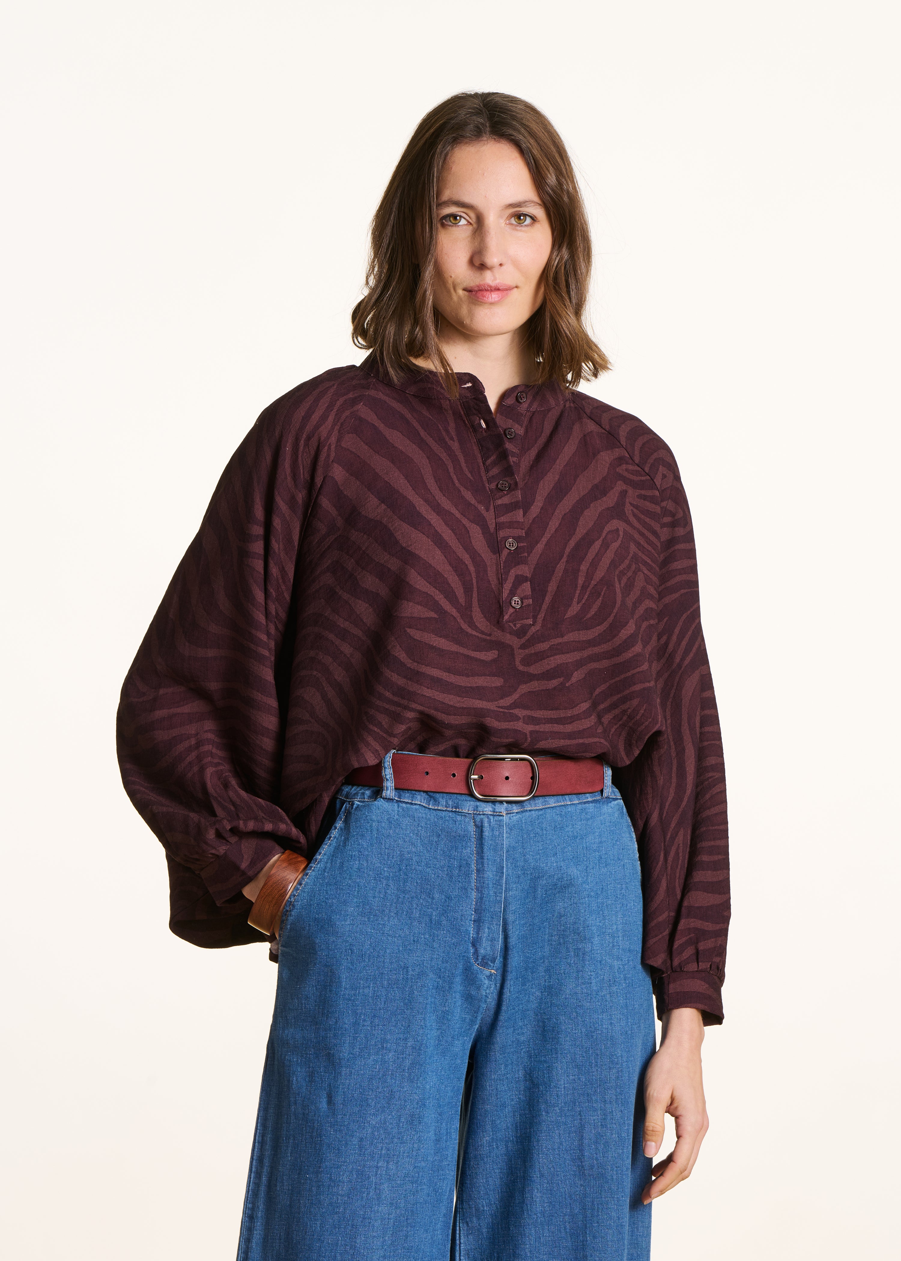 la-f-e-marabout-e-feji-bluse-braun-animalprint-oversize image 2