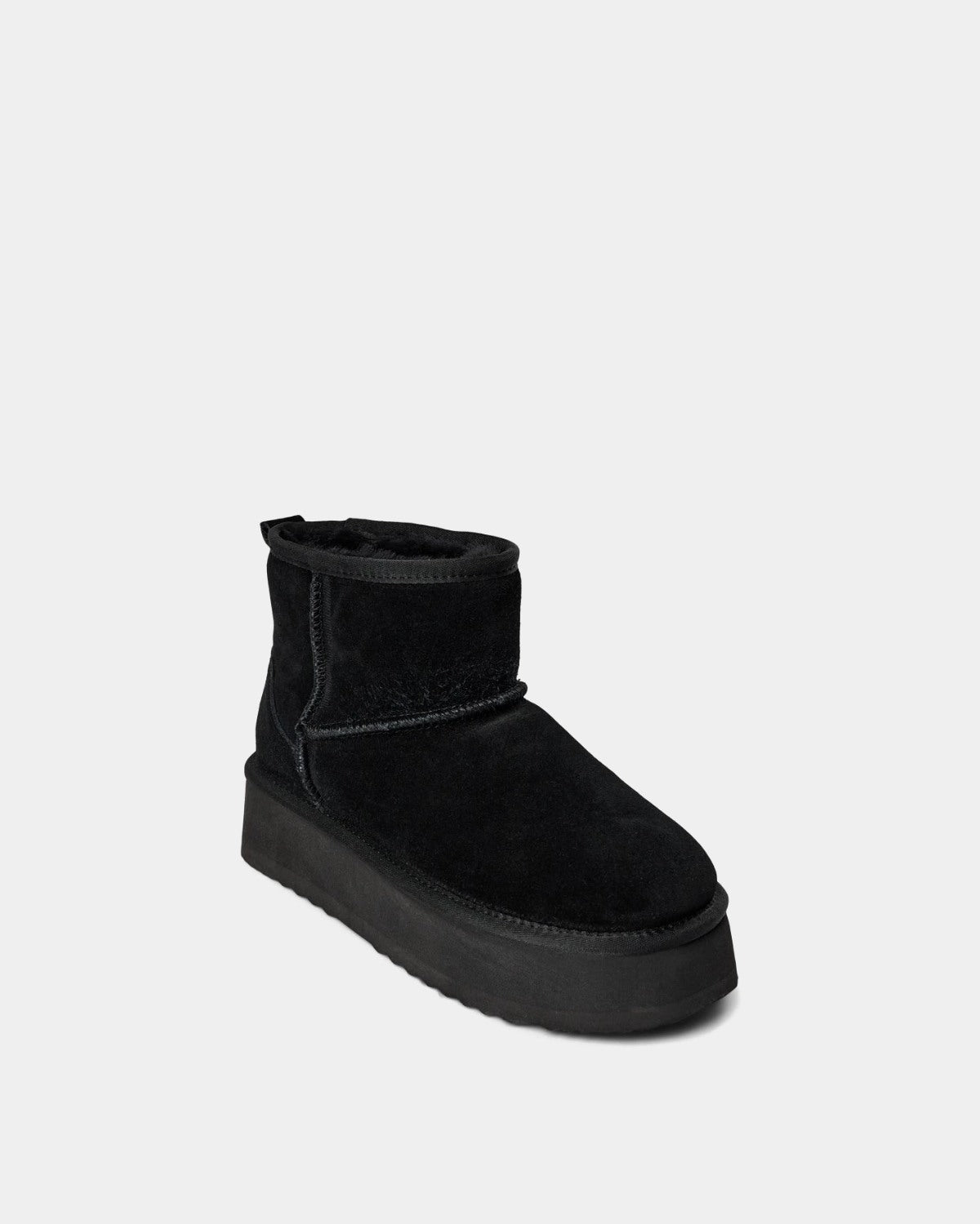 sofie-schnoor-women-noasw-teddy-boot-schwarz-lammfell image 2