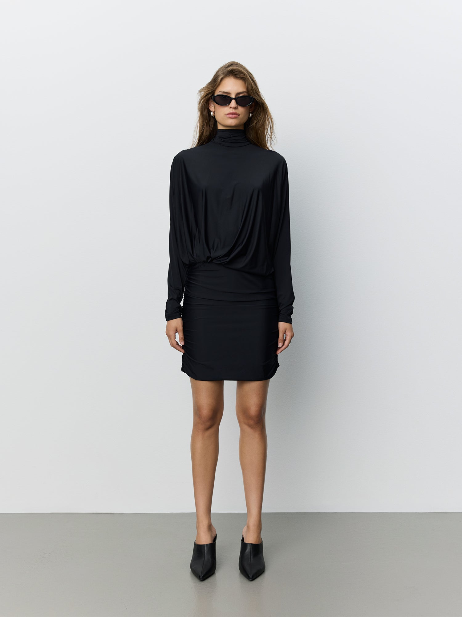 sofie-schnoor-women-batanasw-mini-dress-schwarz-fledermaus image 2