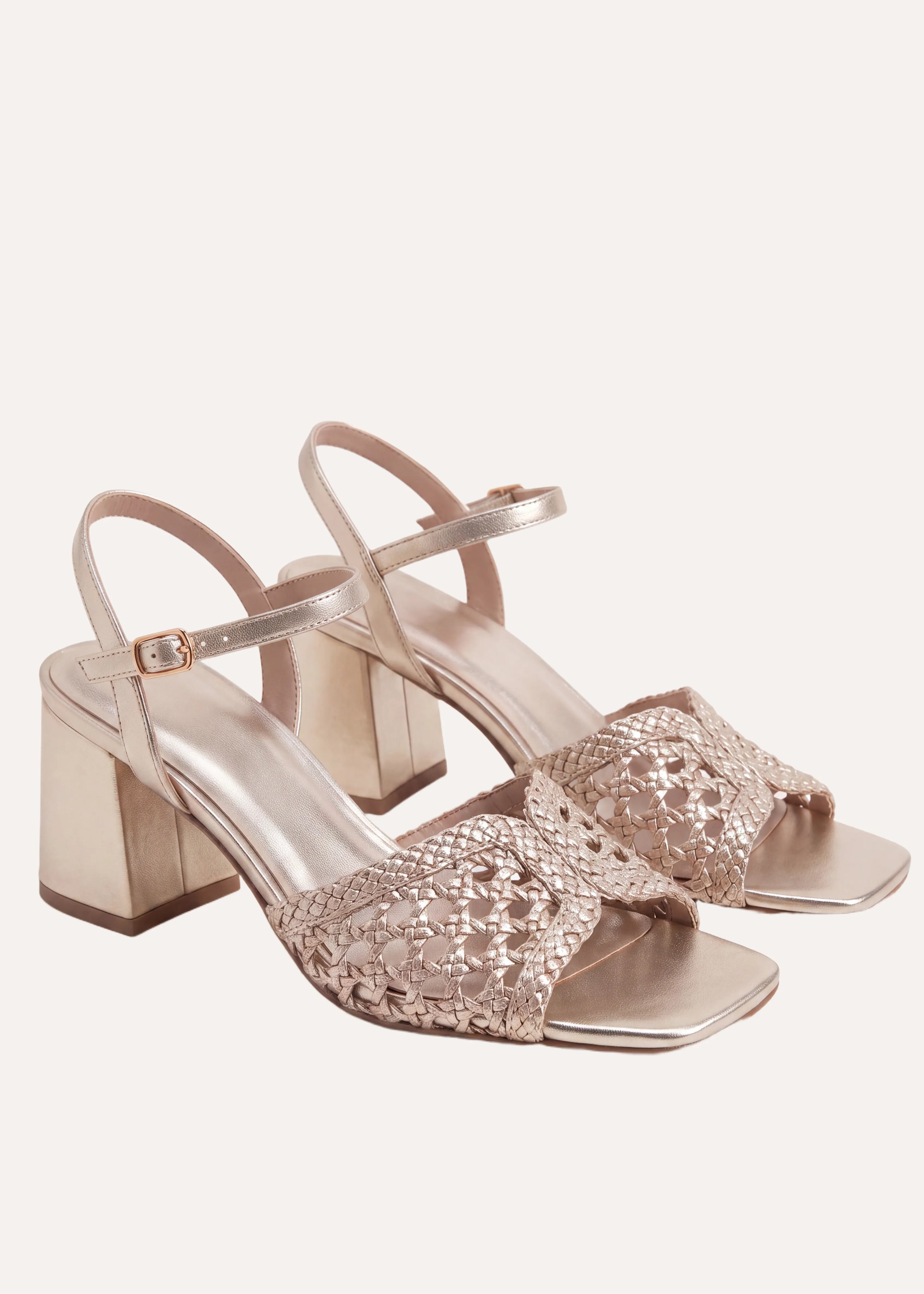 la-f-e-marabout-e-fatras-pumps-gold-leder-geflochten image 3