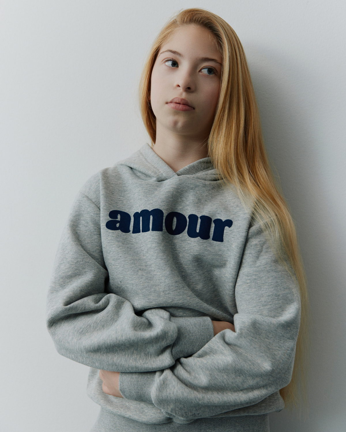 sofie-schnoor-young-simonasy-hoodie-grey-melange-oversize image 2