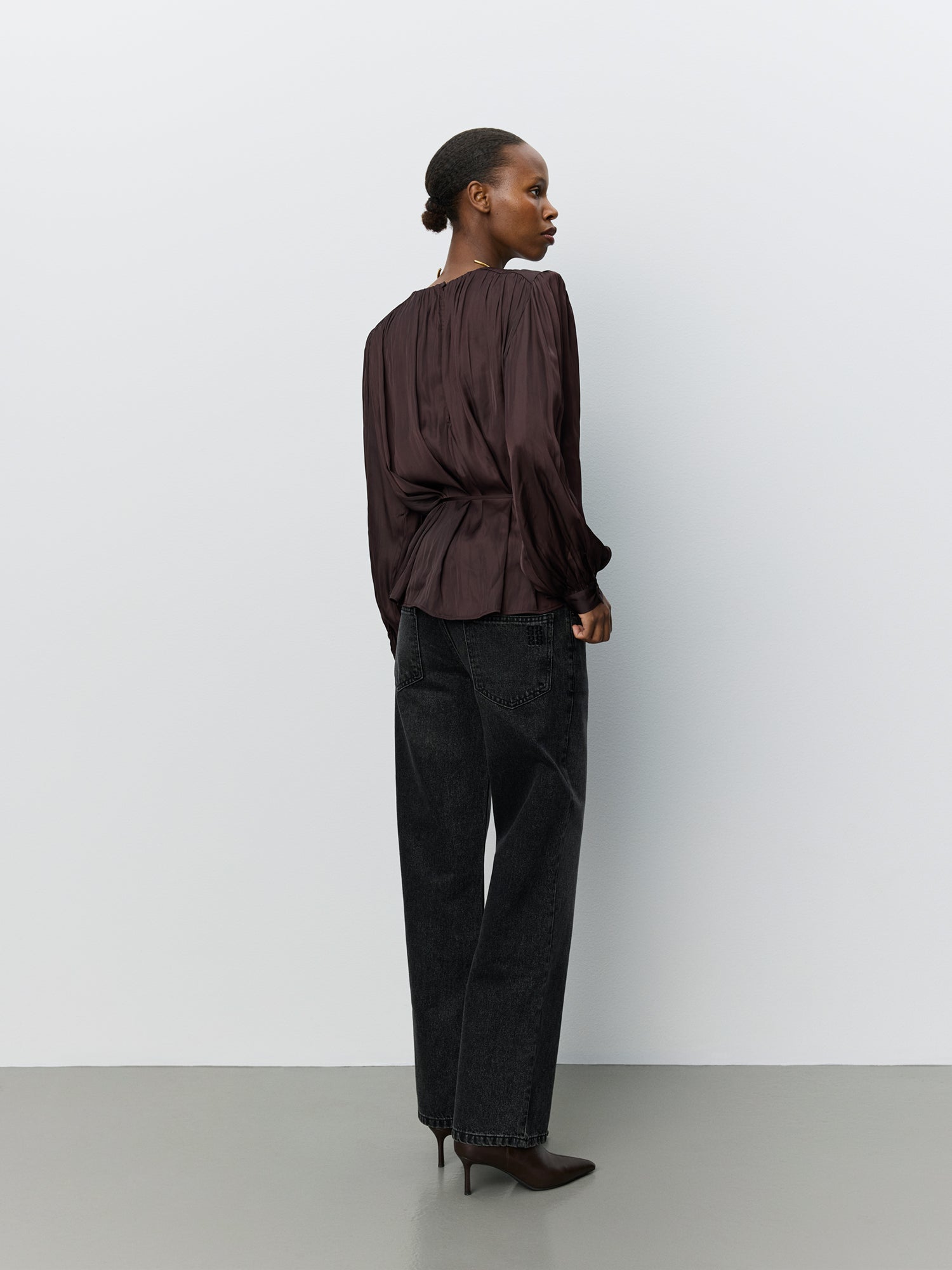 sofie-schnoor-women-martheasw-bluse-dark-plum-langarm image 4