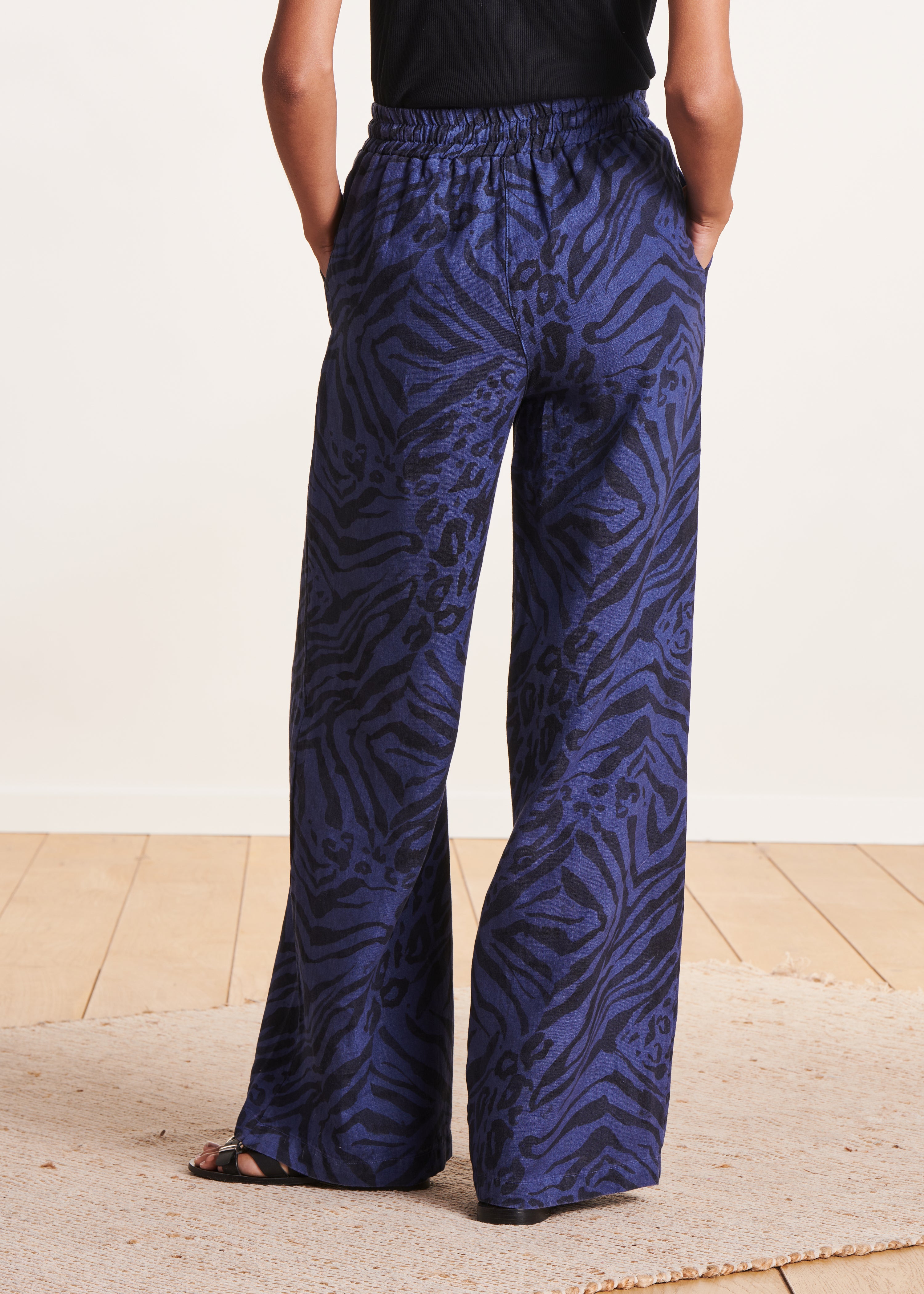 la-f-e-marabout-e-pacoa-hose-blau-leinen-animalprint-weit image 3