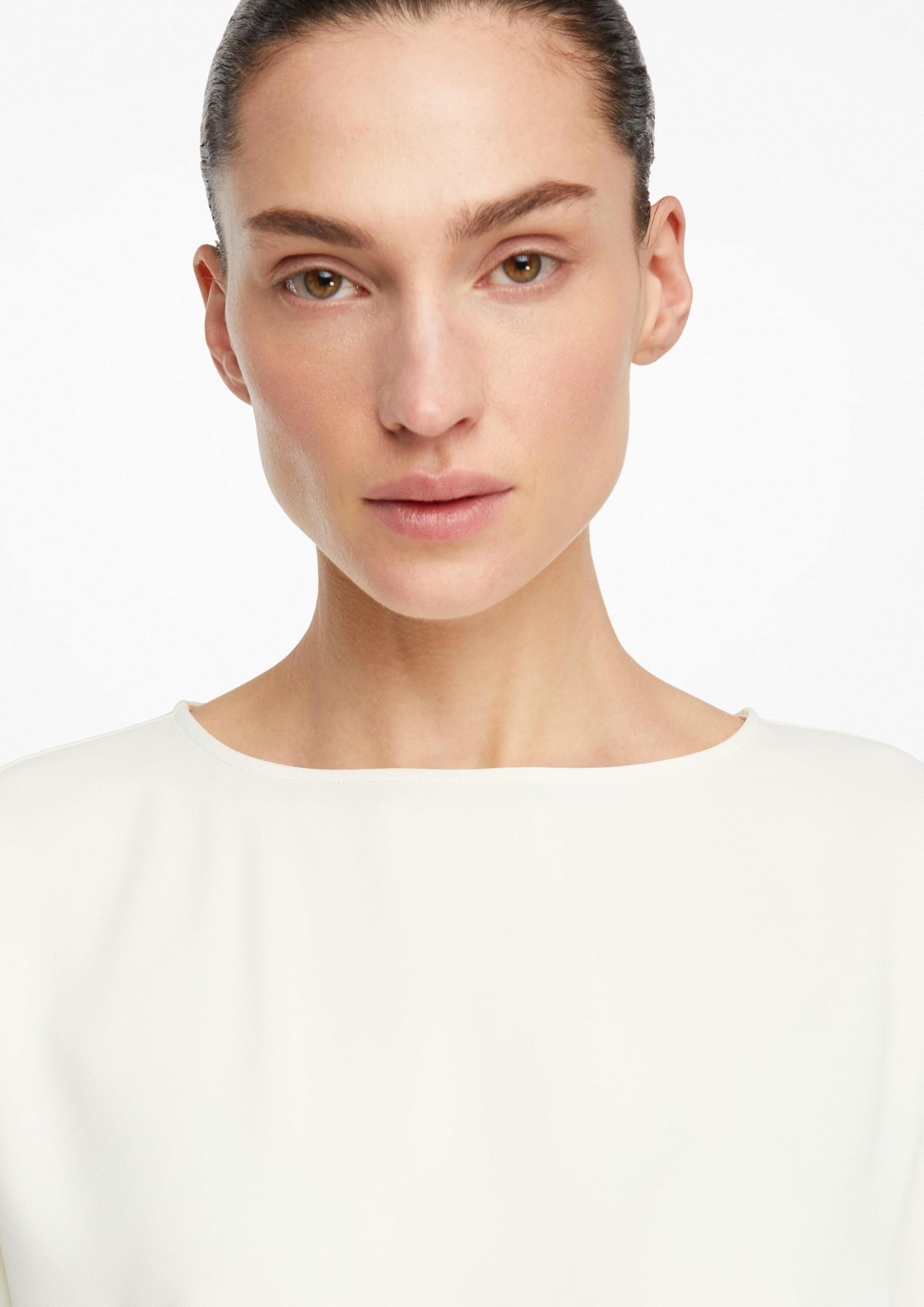 comma-blouses-bluse-kurzarm-rundhals-sommerbluse image 3
