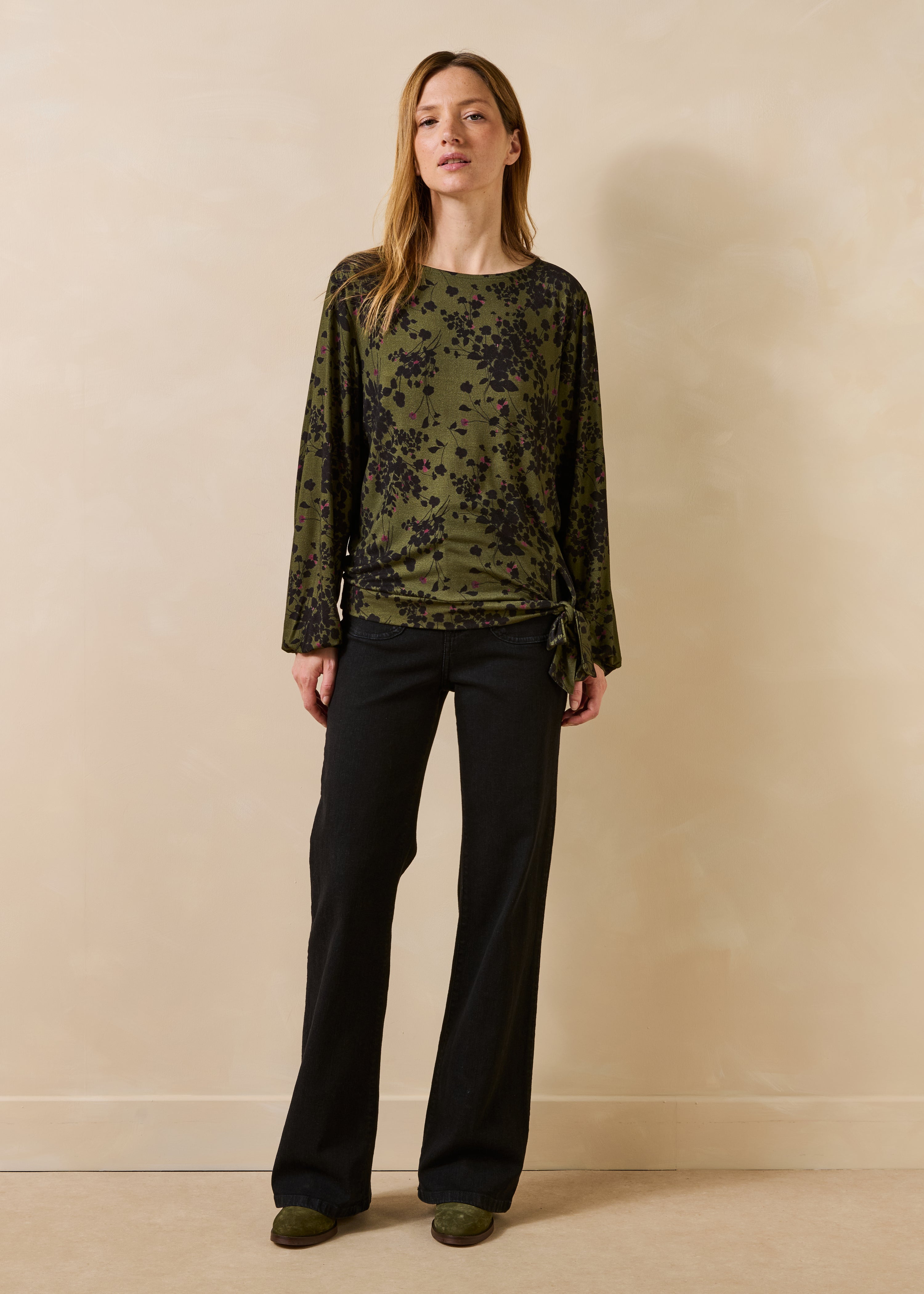 la-f-e-marabout-e-ekou-jeans-bootcut-schwarz-bio image 1