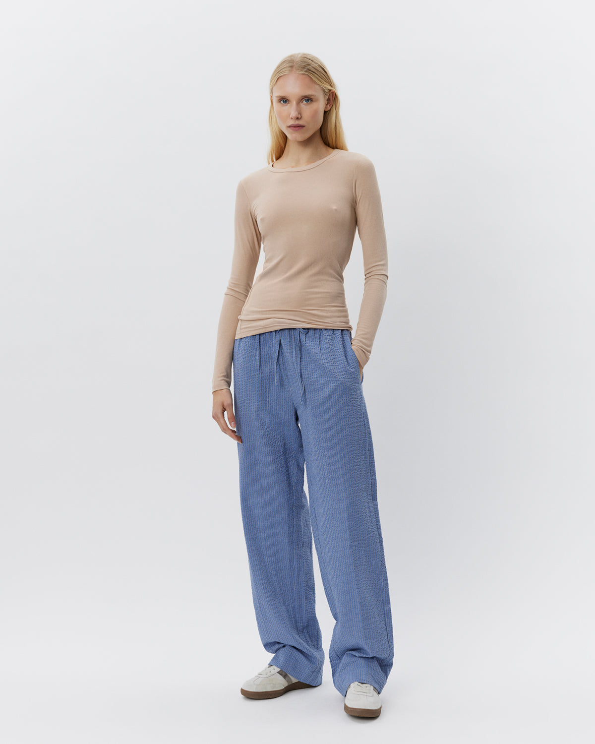 sofie-schnoor-women-petriciasw-langarmshirt-beige-slimfit image 2