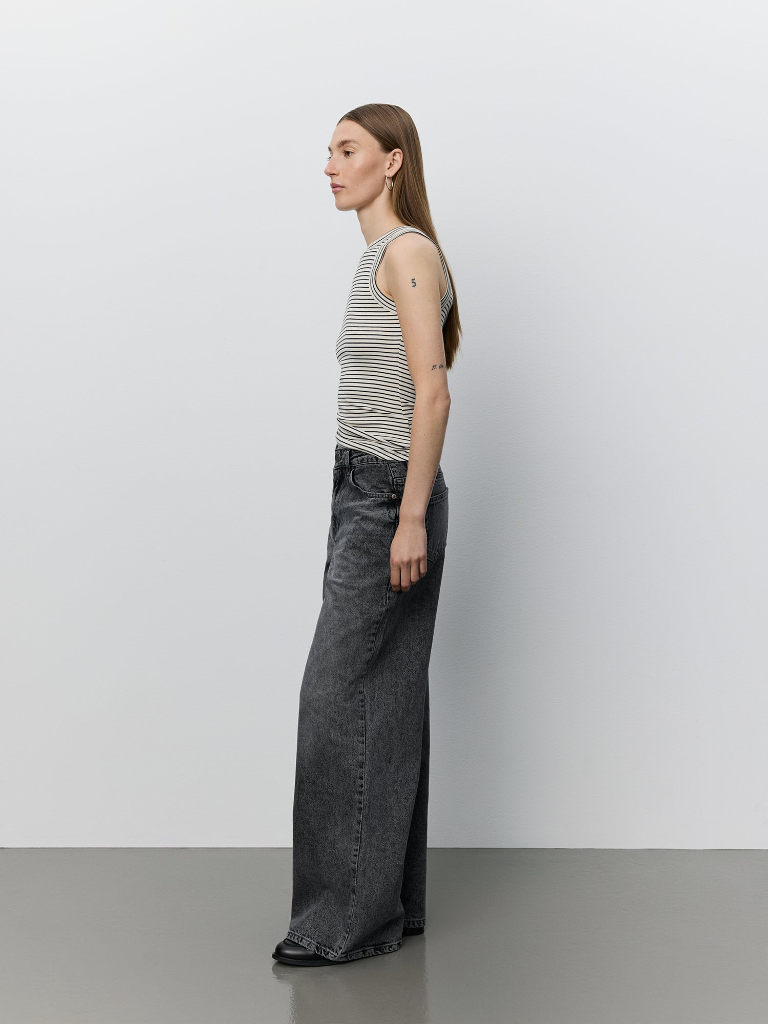 sofie-schnoor-women-venicesw-mid-waist-jeans-grau-baumwolle image 3