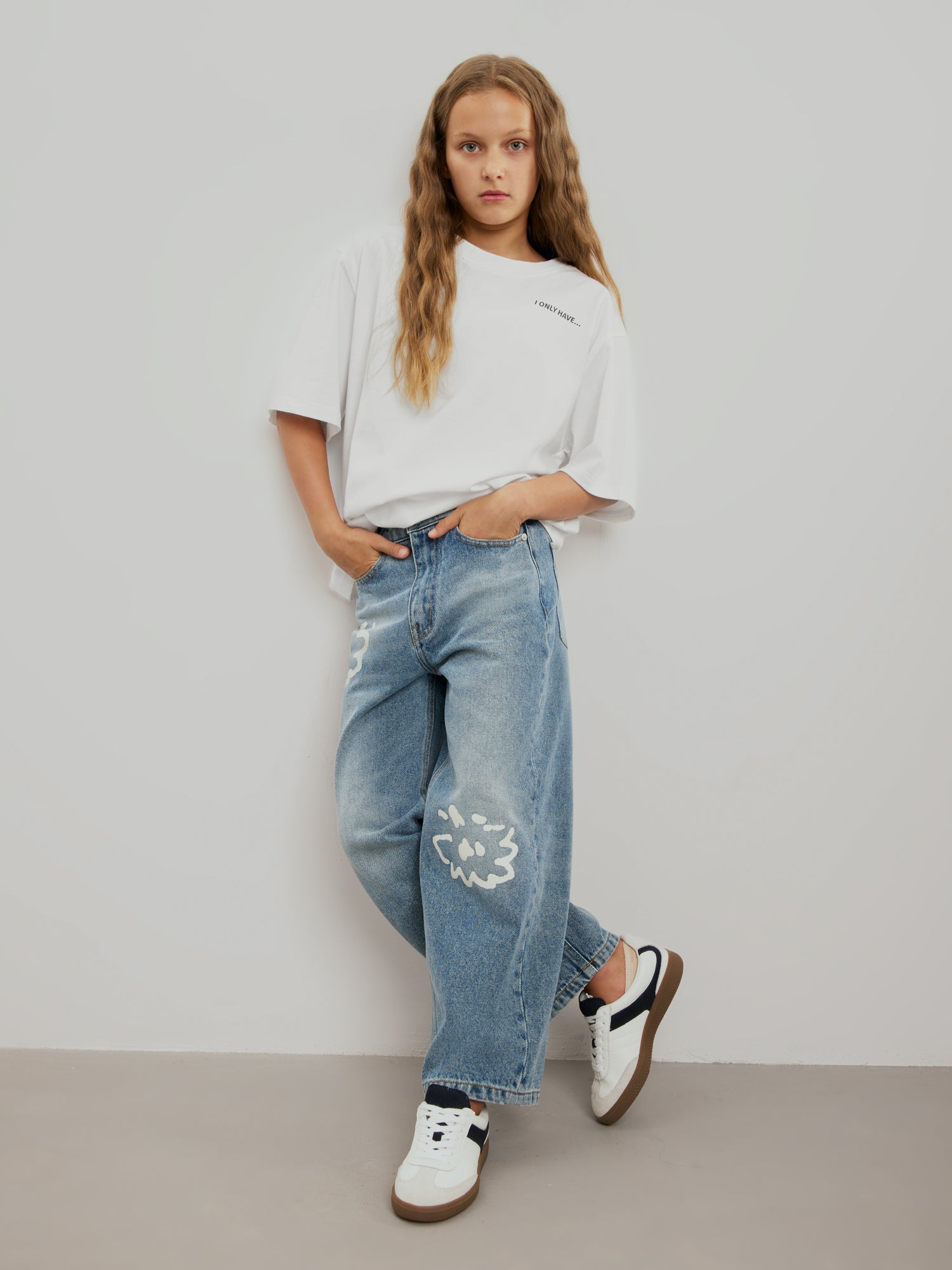 sofie-schnoor-young-maesy-t-shirt-snow-white-mumin image 4