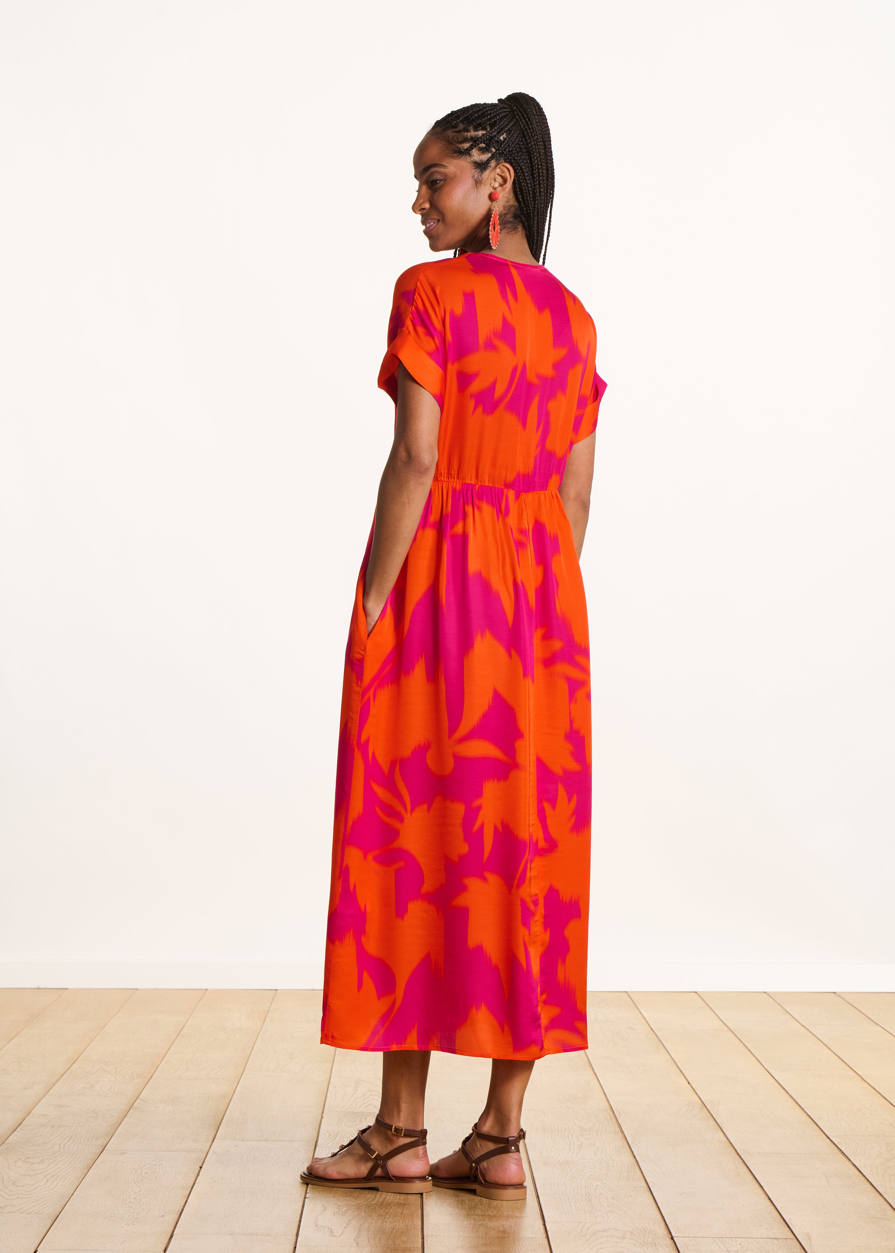 la-f-e-marabout-e-darling-maxikleid-satin-kleid-rose-orange-floral image 3