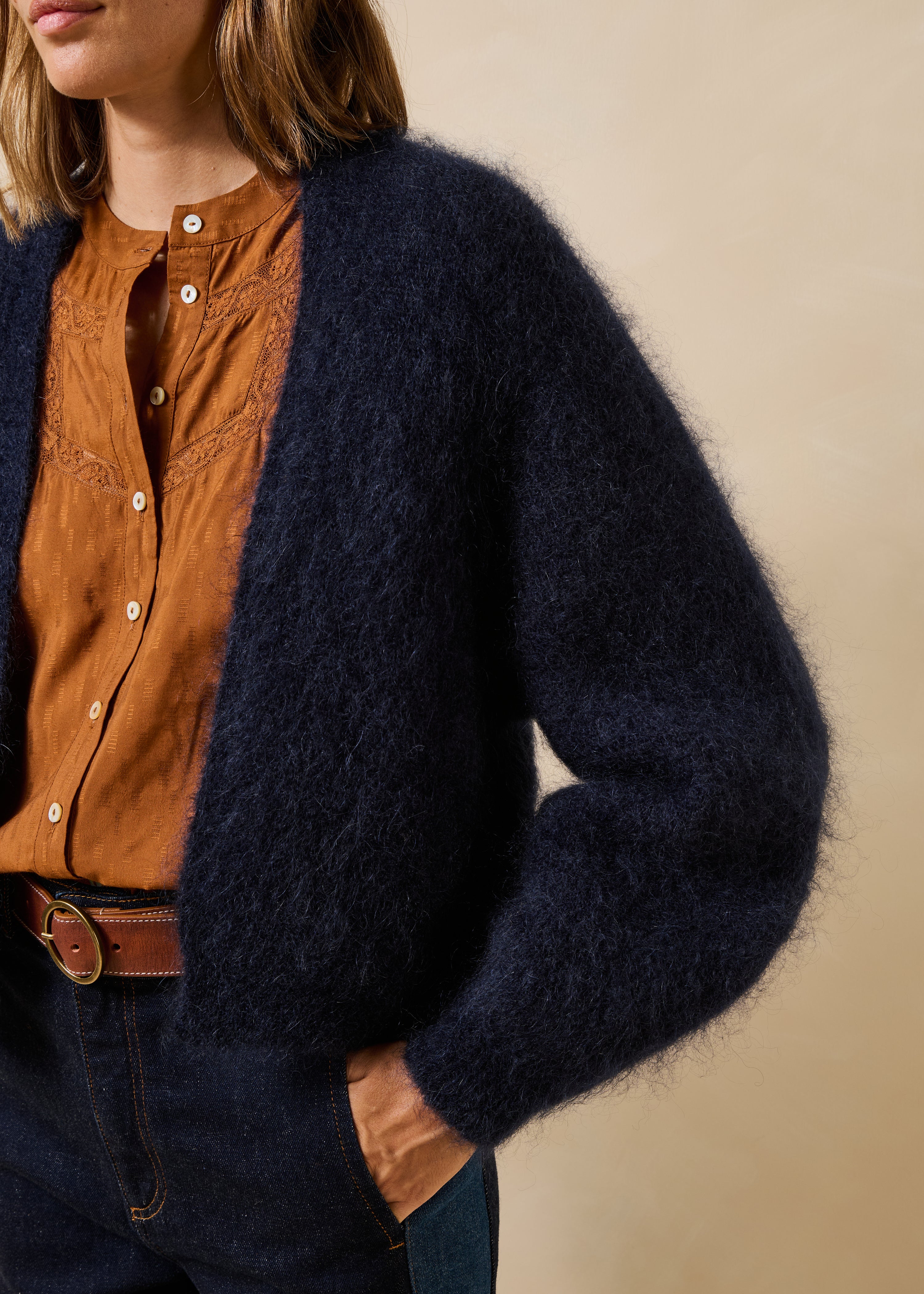 la-f-e-marabout-e-genesia-gilet-marine-mohair-kurz-offen image 5