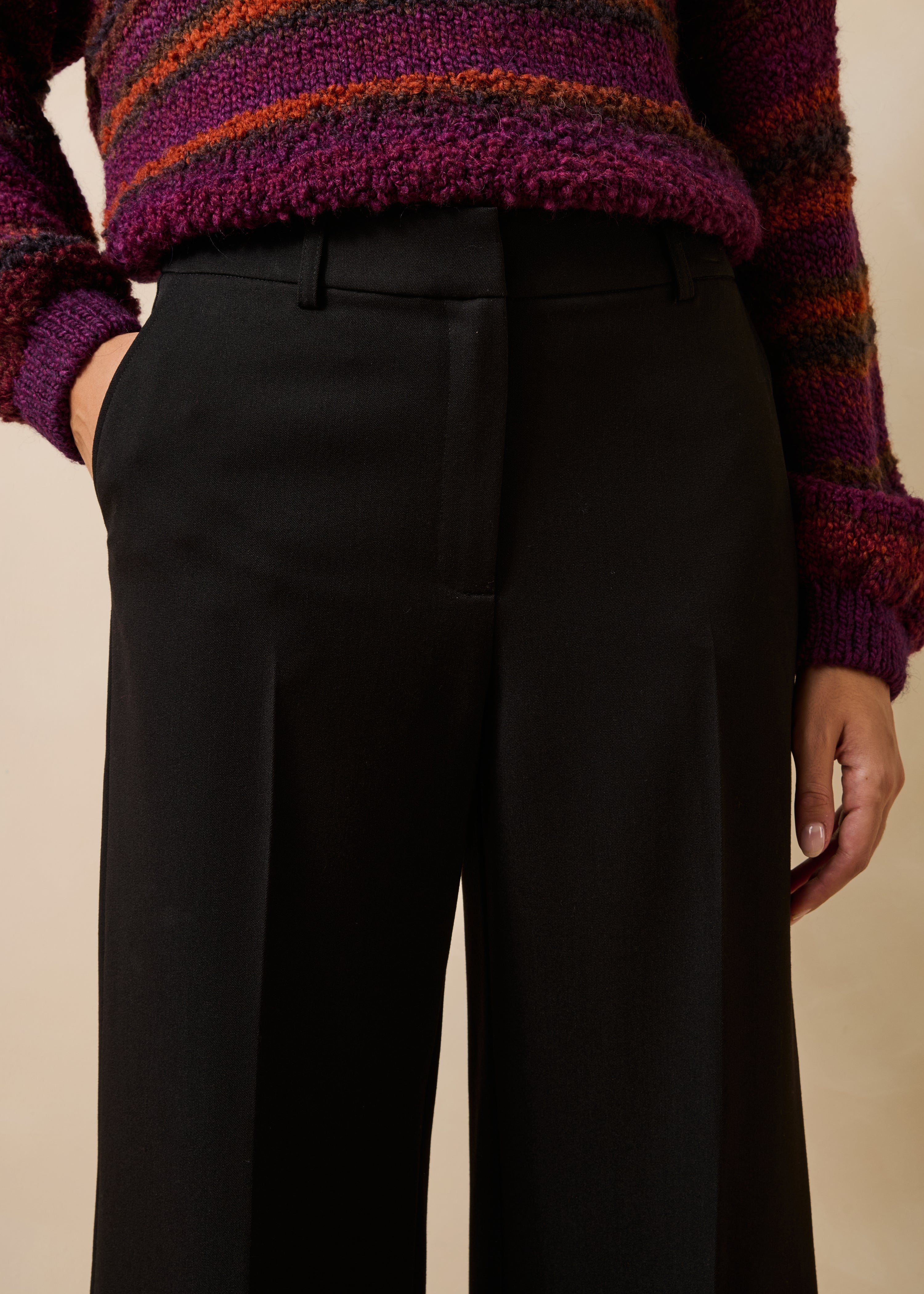 la-f-e-marabout-e-enik-hose-schwarz-gr-34-cropped image 5