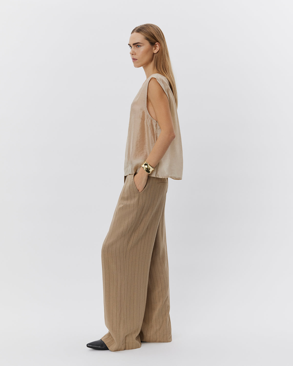 sofie-schnoor-women-bonniesw-top-beige-lyocell-v-ausschnitt image 5