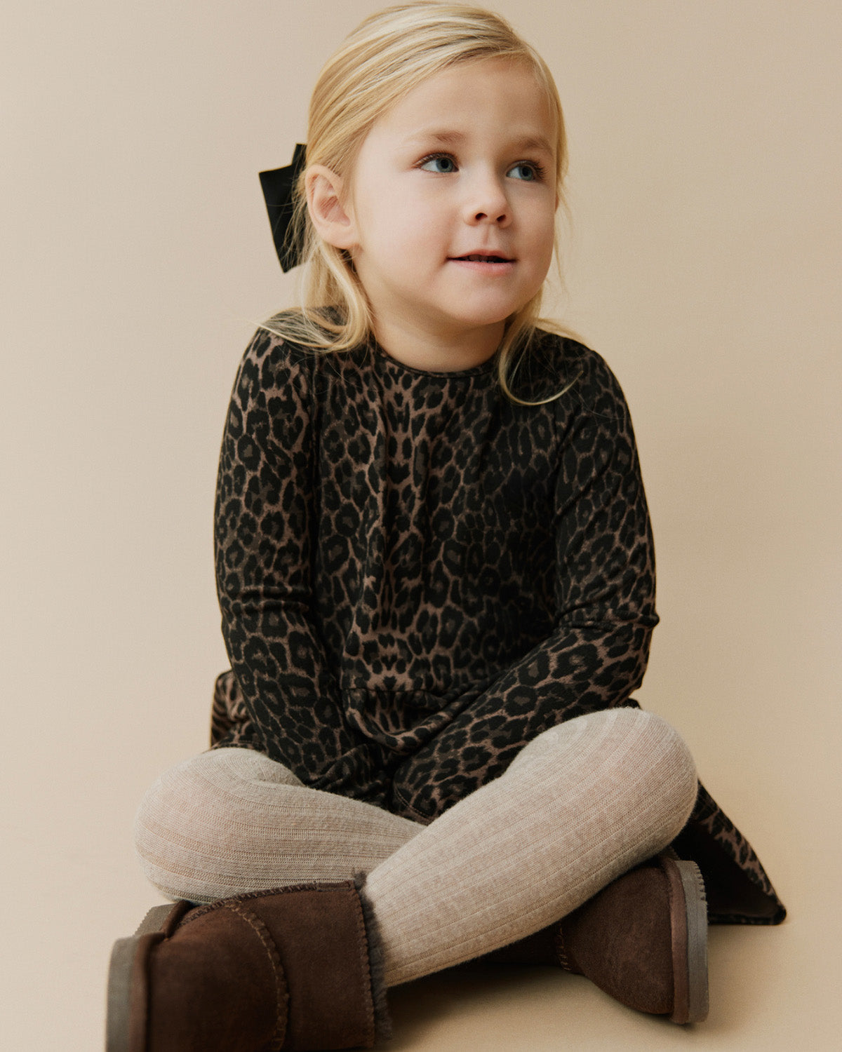 sofie-schnoor-kids-berrask-kleid-aop-leopard image 4