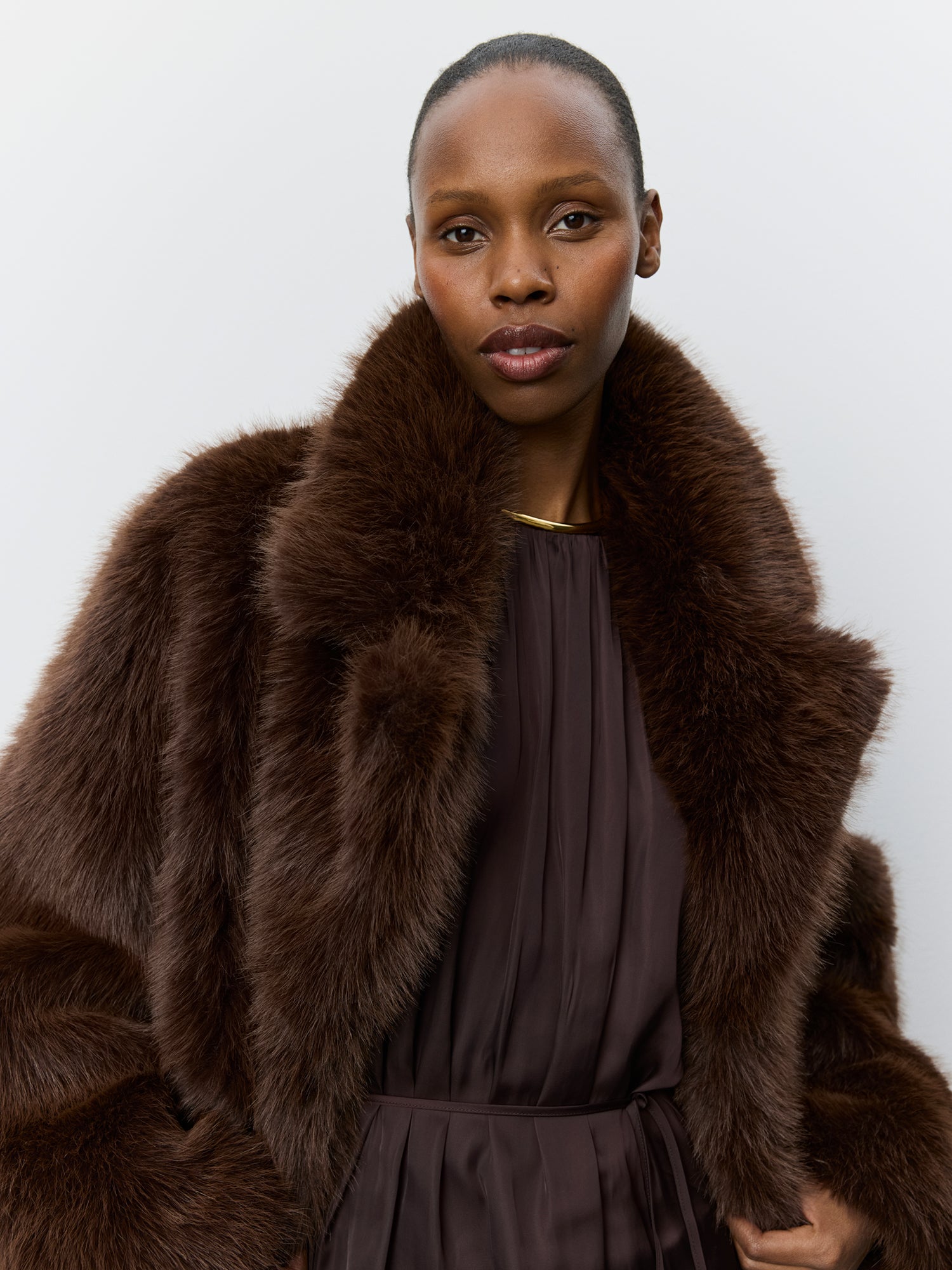 sofie-schnoor-larissasw-kunstfell-jacke-braun-36-lang image 5