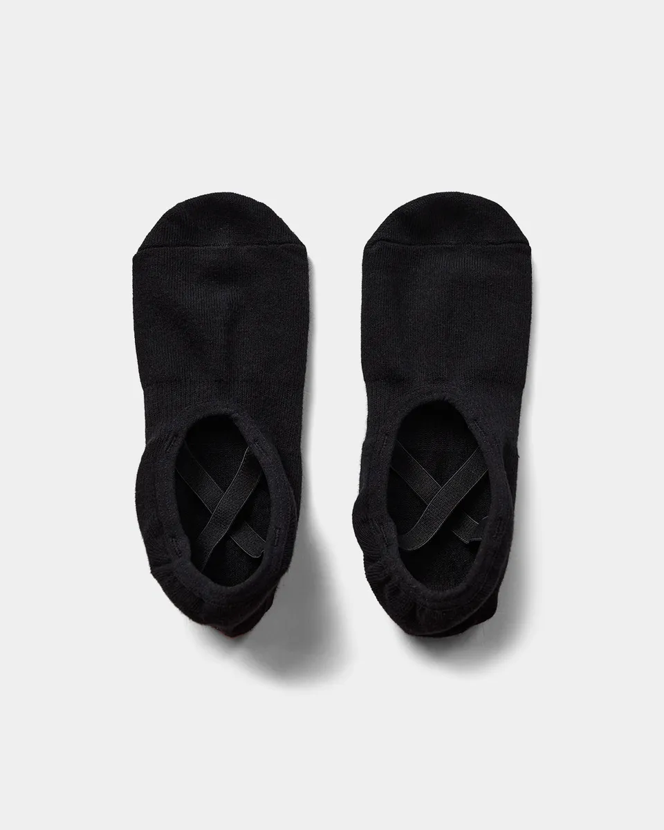 sofie-schnoor-sport-lelaspo-grip-socken-schwarz-baumwolle image 1