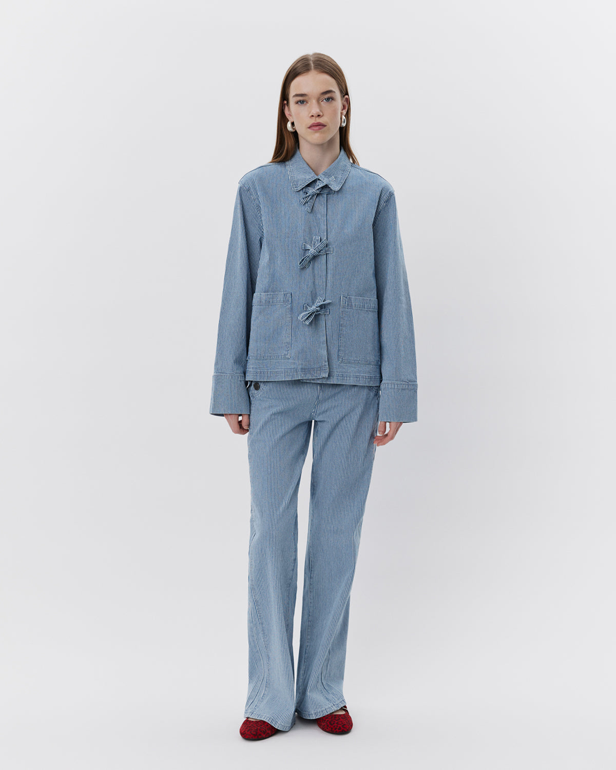 sofie-schnoor-marlosw-jacket-jeansjacke-hellblau-kirsch-print image 2