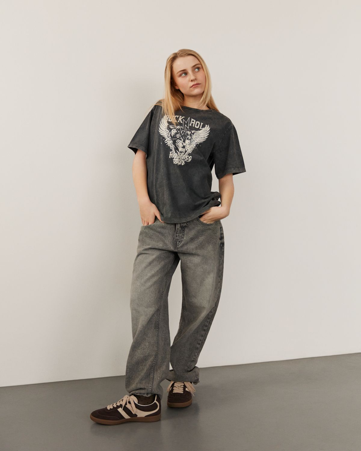 sofie-schnoor-young-melikasy-jeans-grau-baumwolle image 4