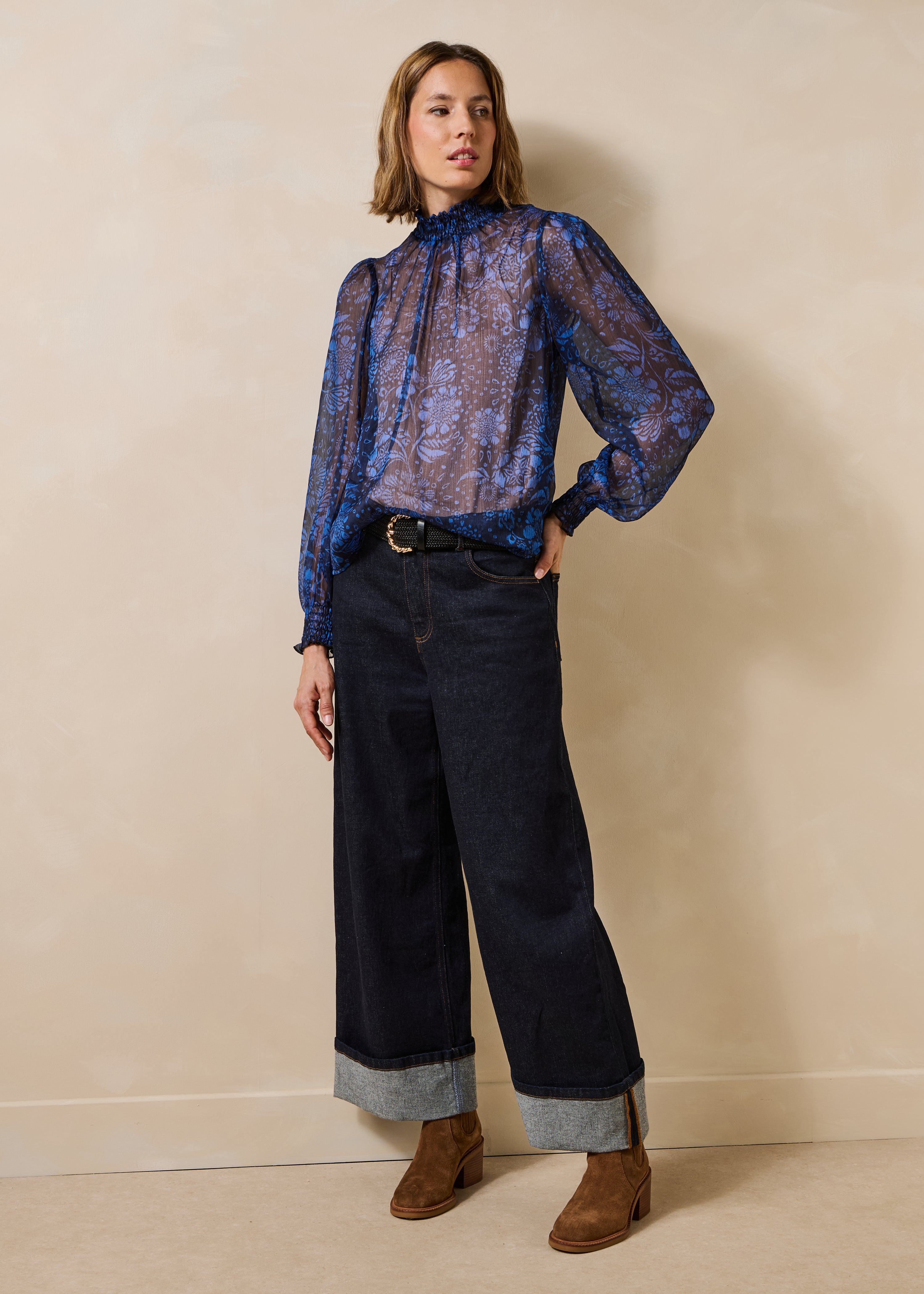 la-f-e-marabout-e-gluter-top-blau-floral-voile image 2
