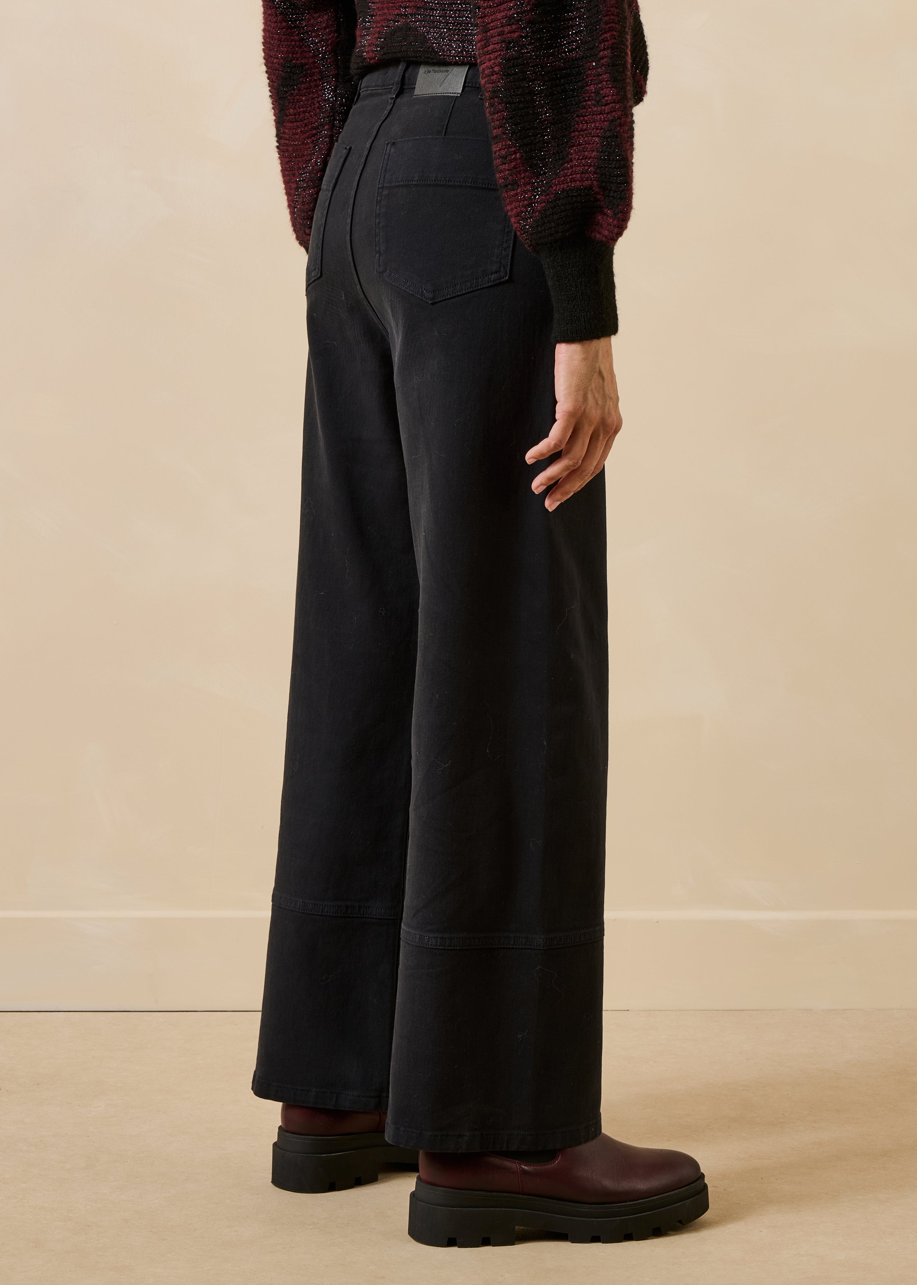 la-f-e-marabout-e-elefan-jeans-schwarz-high-waist-bio image 3